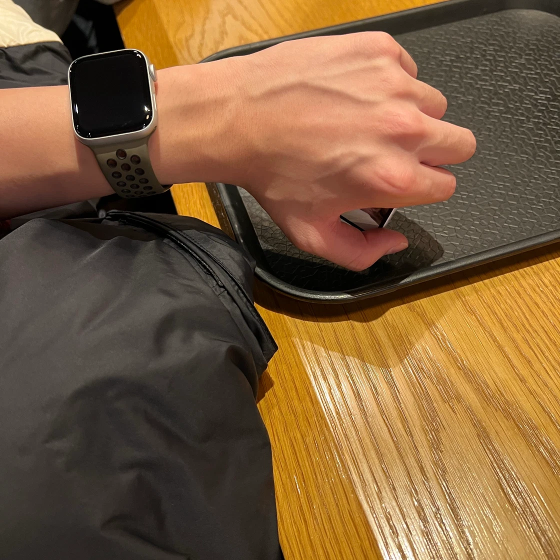 Apple Watch SE 44mm G... STYLE | KREAM