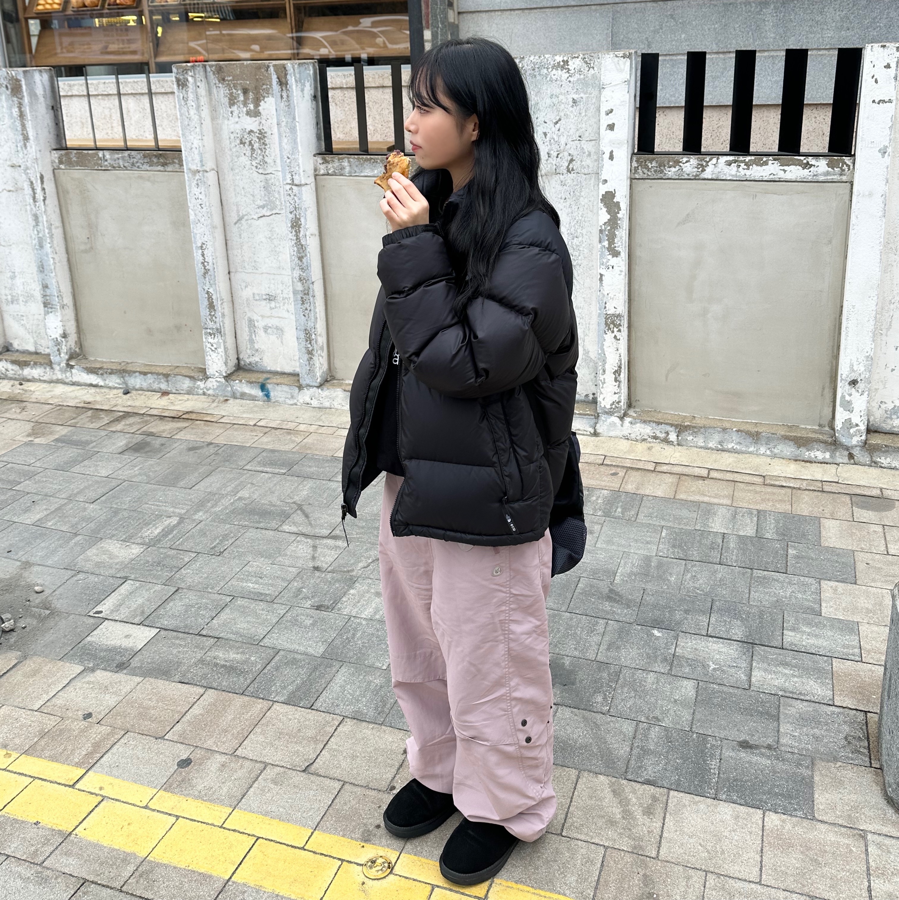 The North Face 1996 Eco Nuptse Jacket Black 착용 스타일 - 1