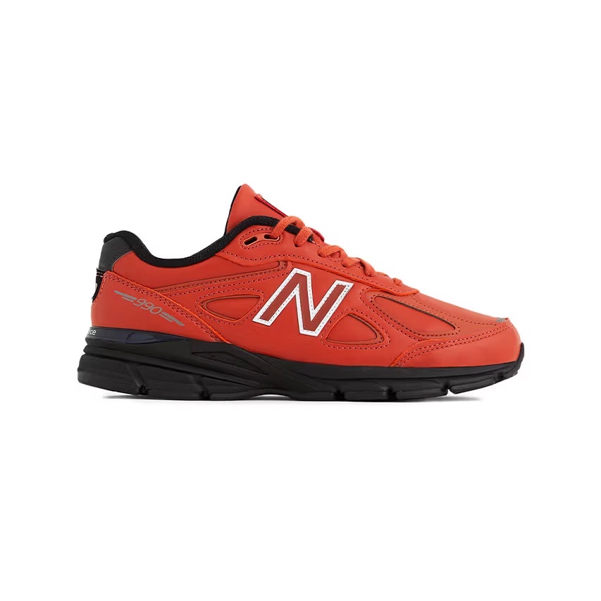 New Balance 990v4 Made in USA Teal White, New Balance 990v4 Made in USA Mahogany Black 착용 스타일 - 2