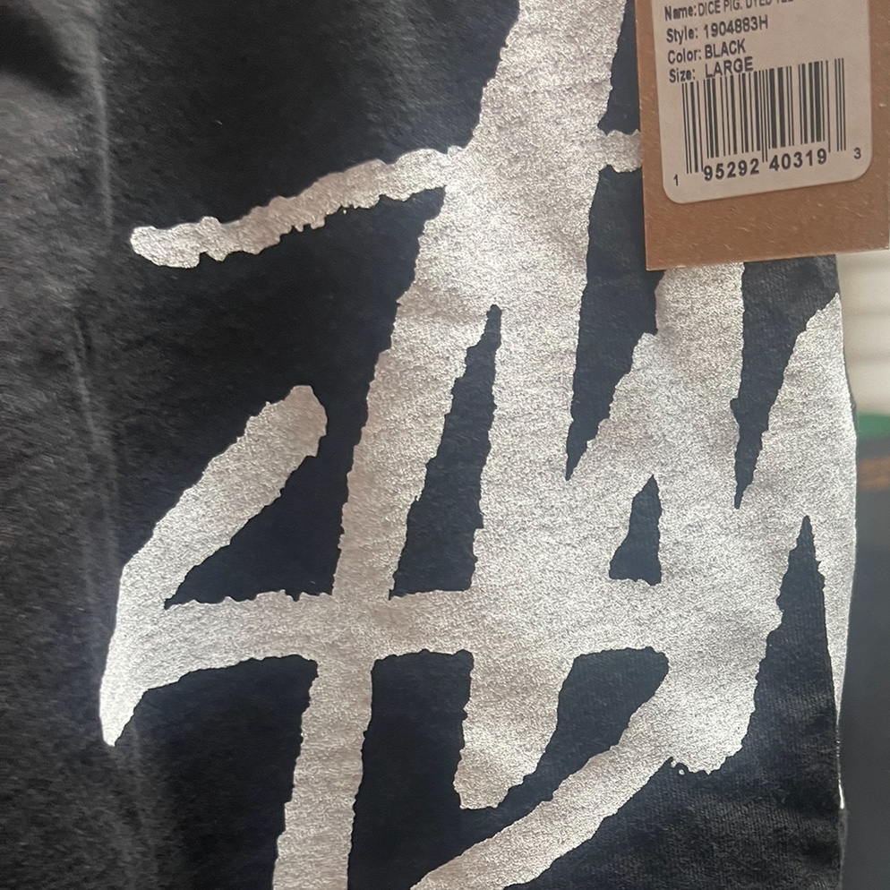 Stussy Dice Pigment Dyed T-Shirt Black 2023 착용 스타일
