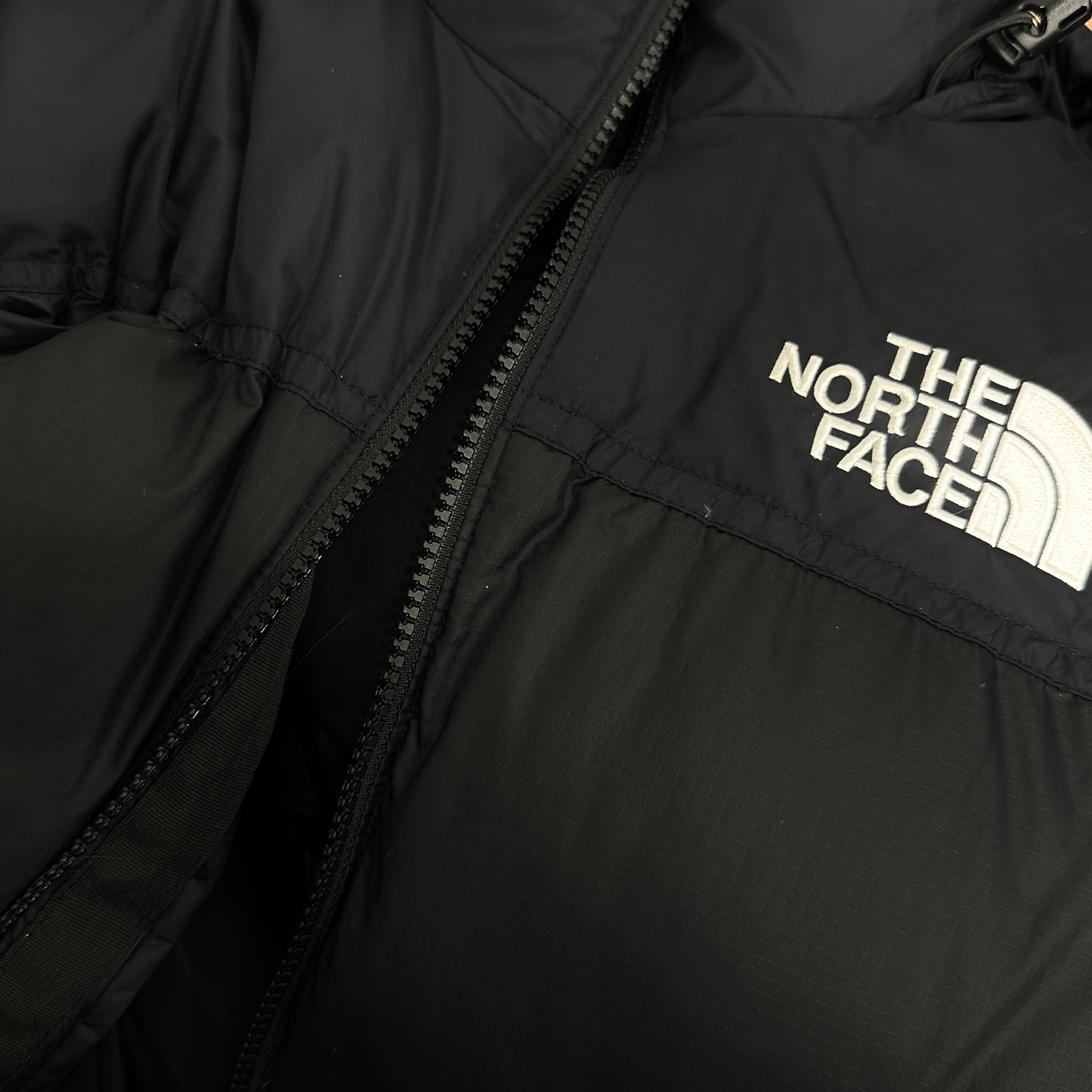 The North Face 1996 Eco Nuptse Jacket Black 착용 스타일
