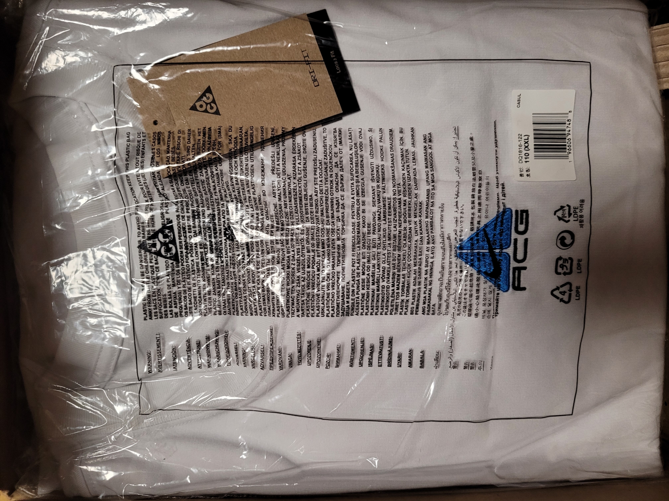 Nike ACG T-Shirt Summit White - Asia 착용 스타일