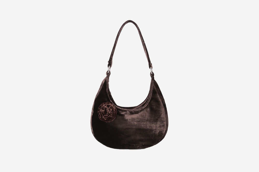 Home of Hai Edith Bag/ベルベット ショルダーバッグ 韓国 하이 에디트 백 벨벳 다크 브라운 | Hai | KREAM