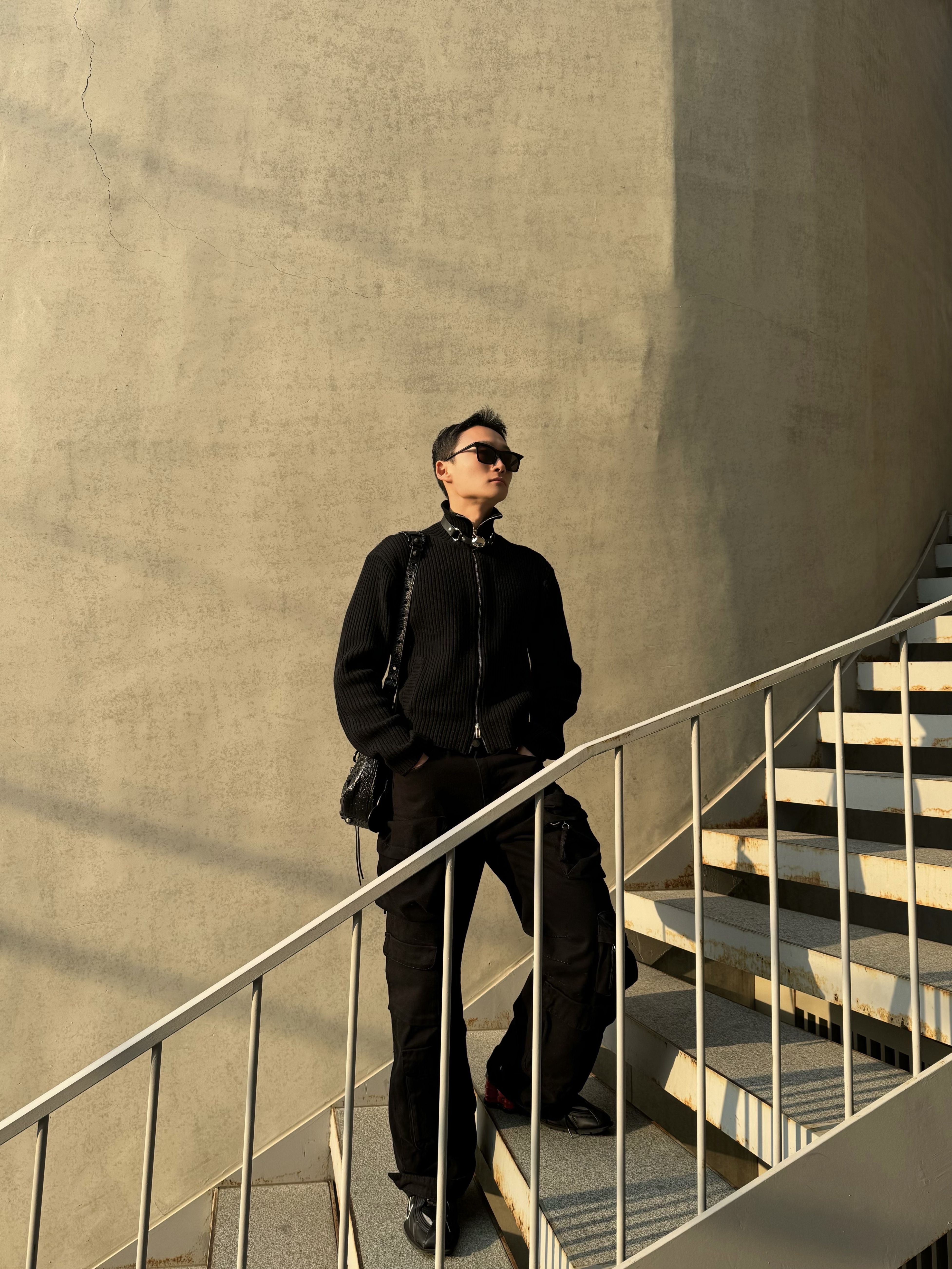 Nike x Martine Rose Shox MR4 Black, Undermycar Legion.02 Balmacaan Oversized Wool Coat Black 착용 스타일 - 2