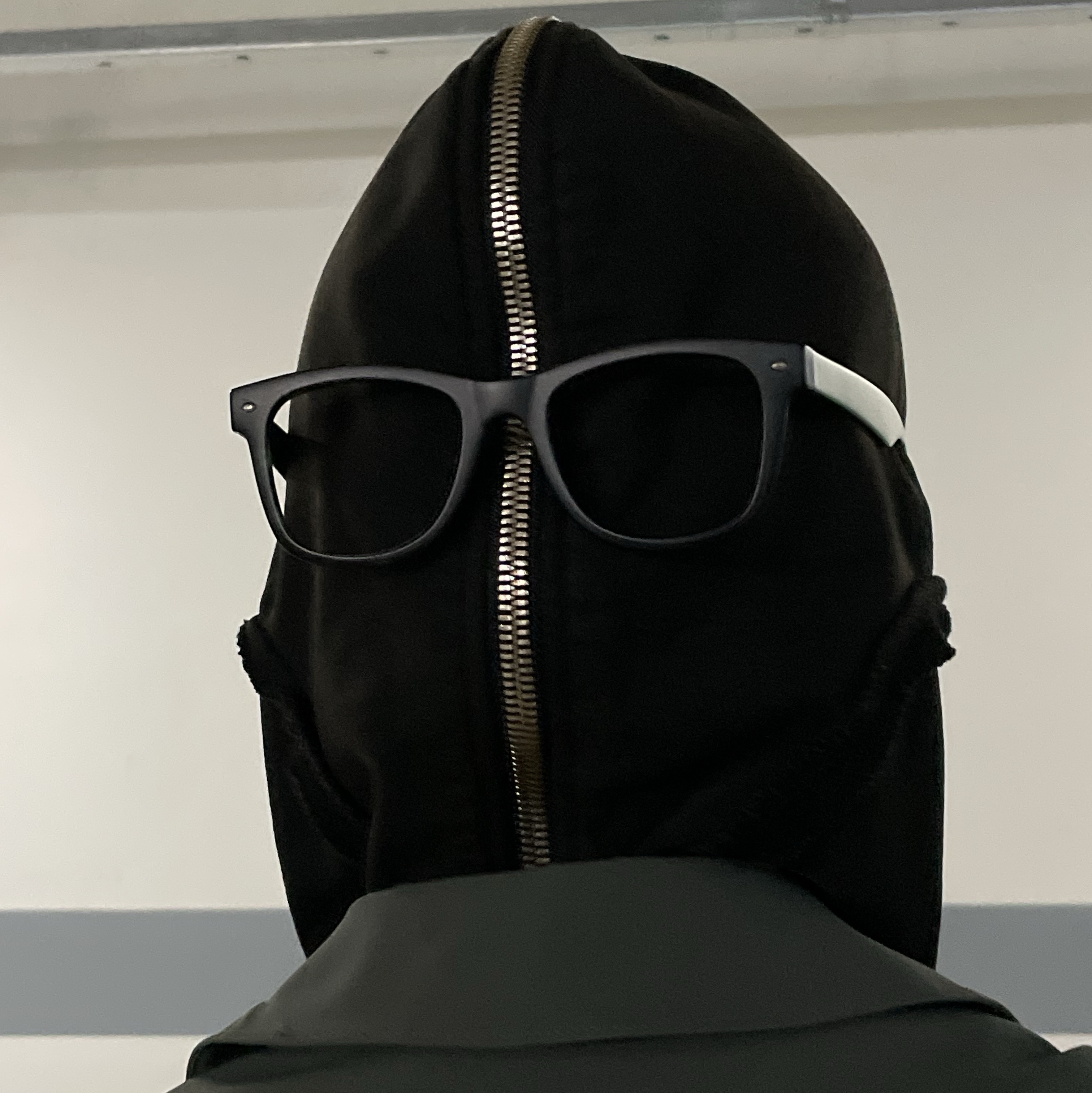 Balenciaga Defender Sneakers Black, Thug Club Gladiator Hoodie Grey 착용 스타일 - 4