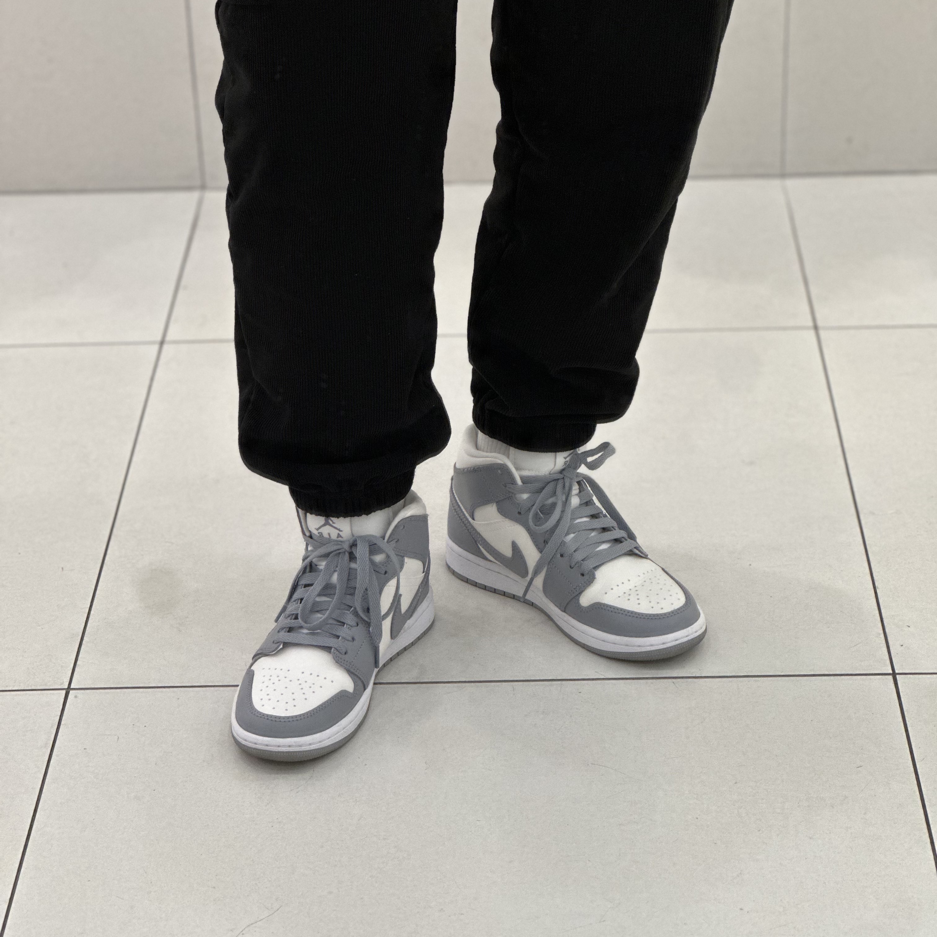 (W) Jordan 1 Mid Sail Stealth 착용 스타일