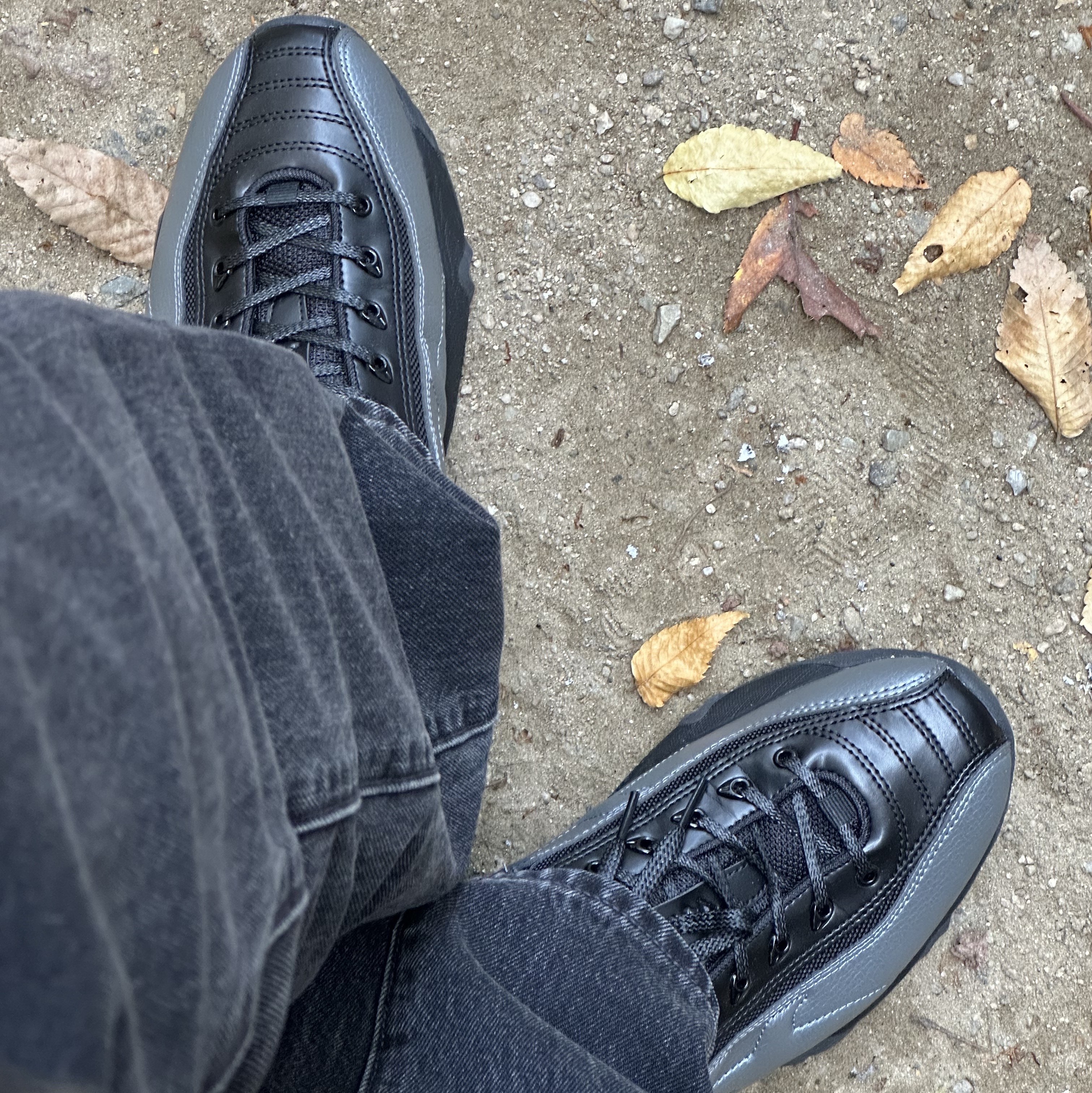 Asics x Kiko Kostadinov Novalis Gel-Teremoa Obsidian Black Smoke Shadow 착용 스타일