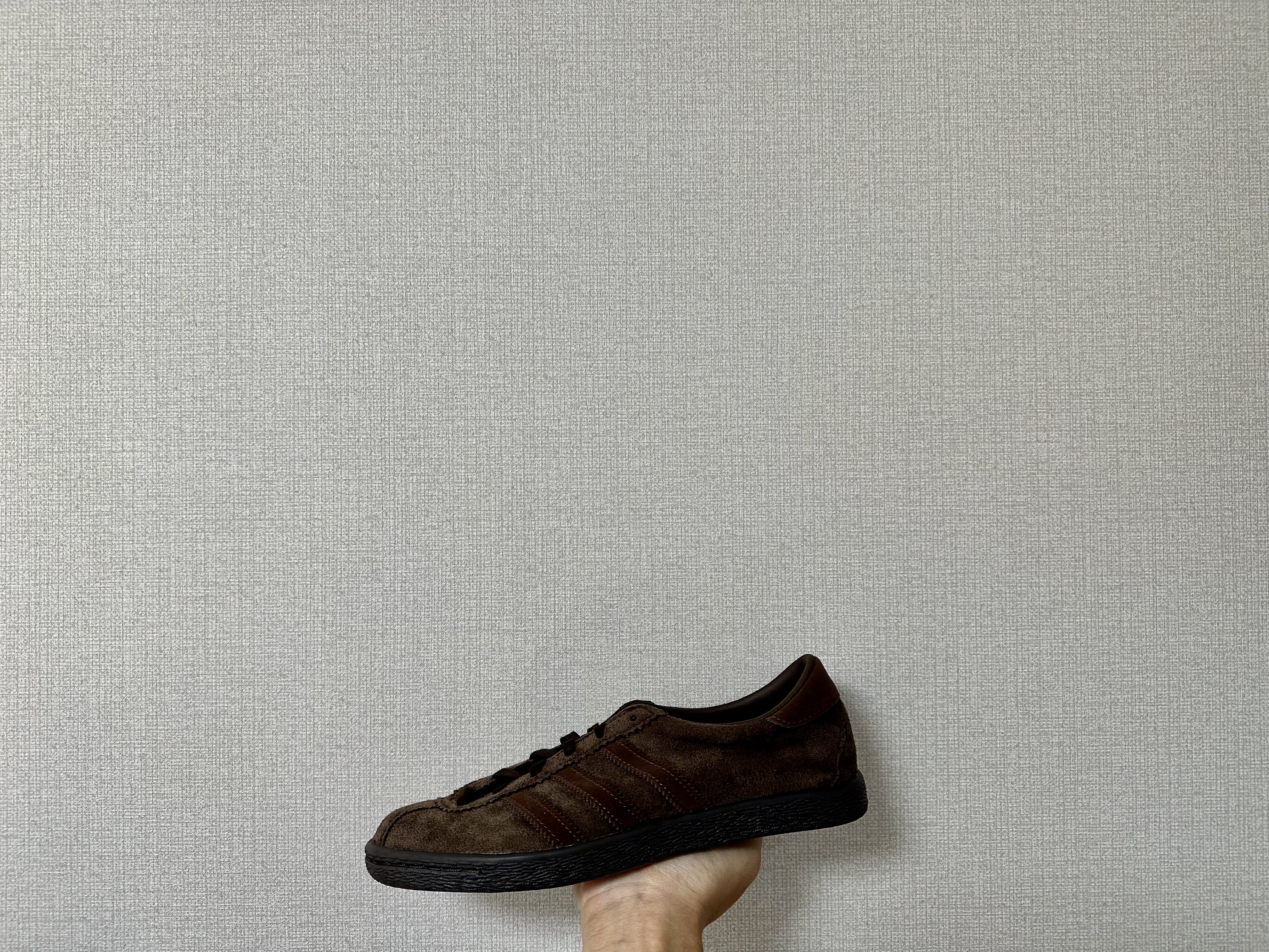 Adidas Campus 80s Utility Grey, Adidas Tobacco Gruen Dark Brown 착용 스타일 - 3