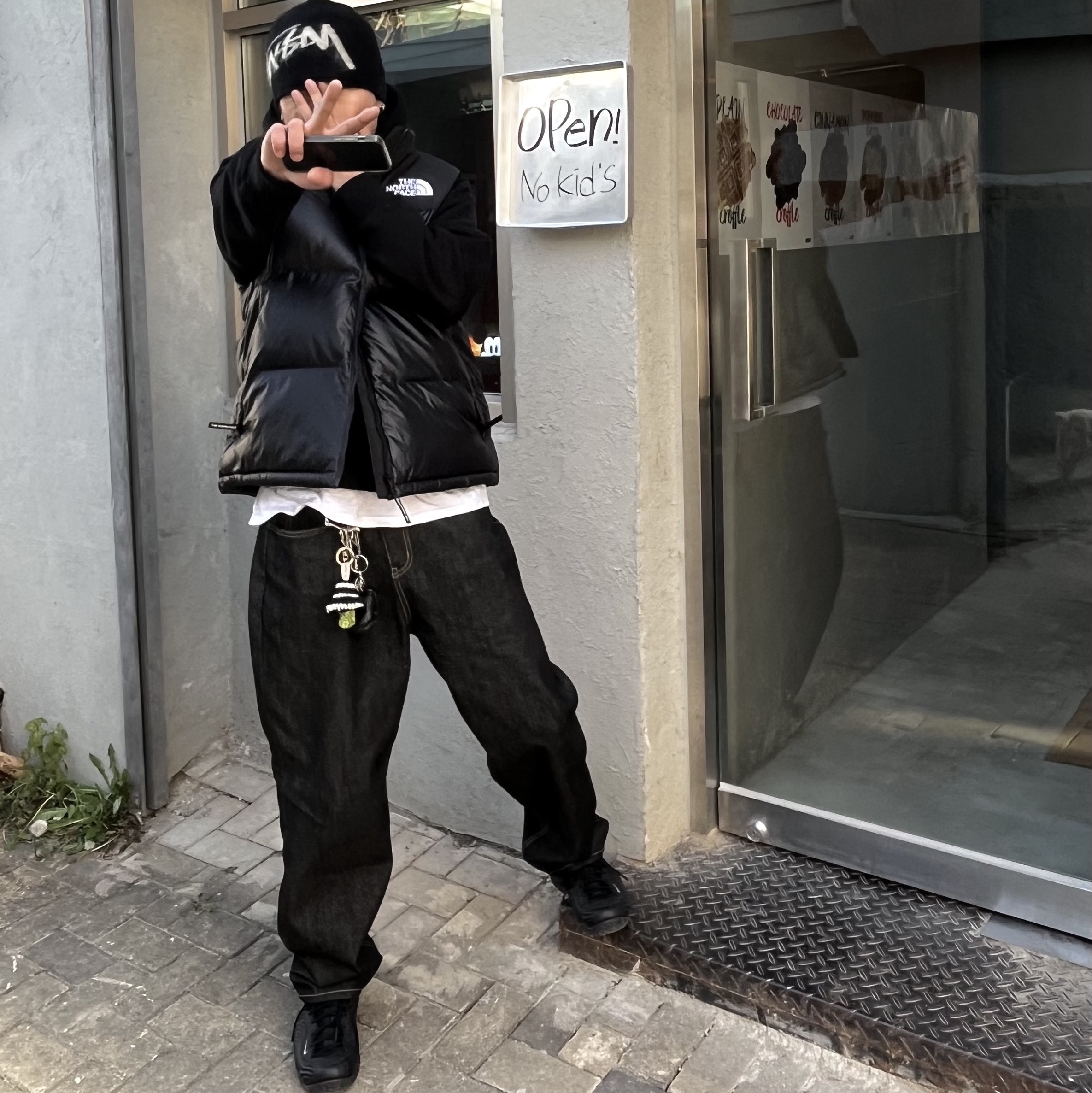 Stussy Brushed Out Stock Skullcap Beanie Black, Nike x Comme des Garcons Homme Plus Air Foamposite One Black 착용 스타일