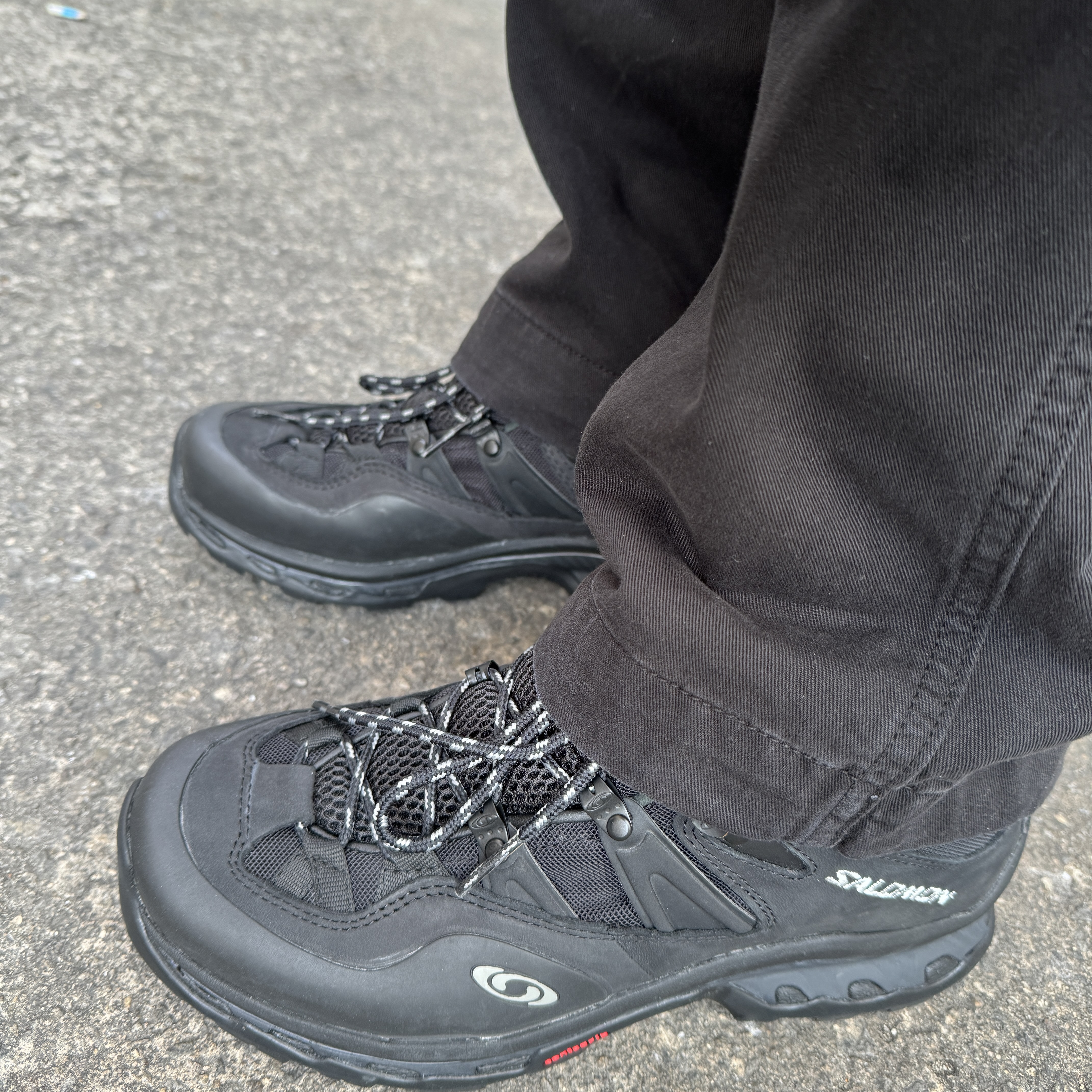Salomon XT-Quest 2 ADV Black Ebony 착용 스타일