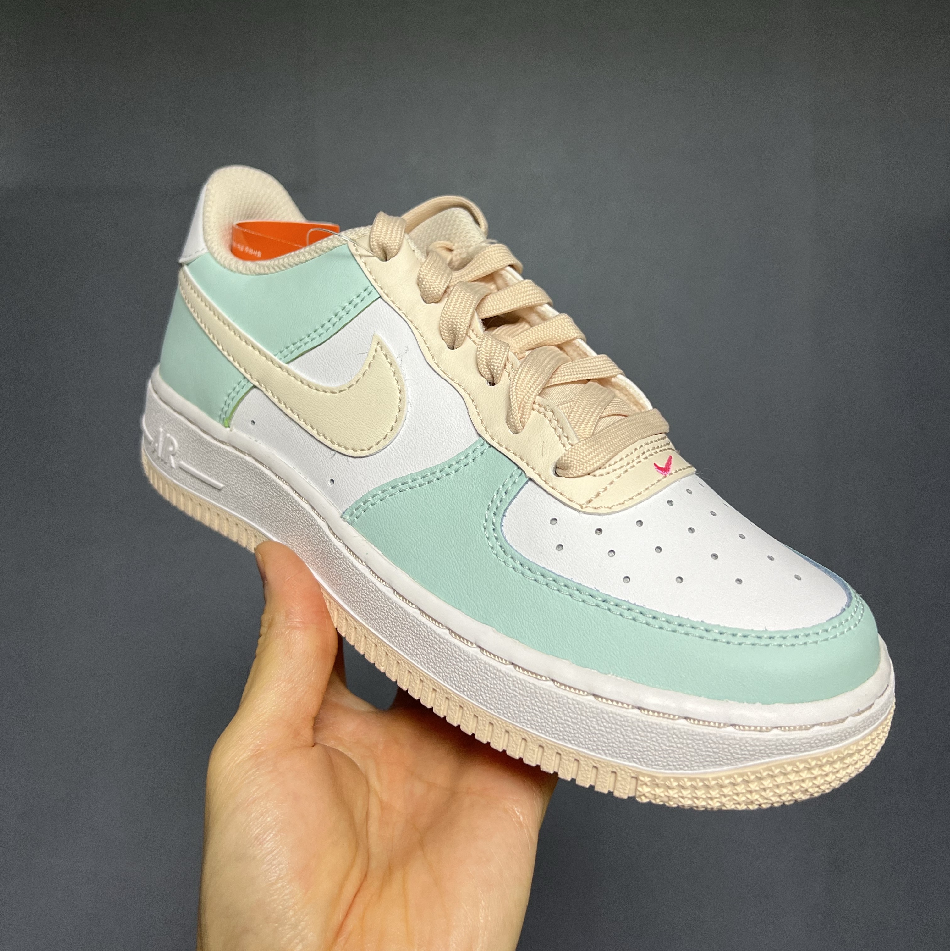 (GS) Nike Air Force 1 Jade Ice White 착용 스타일