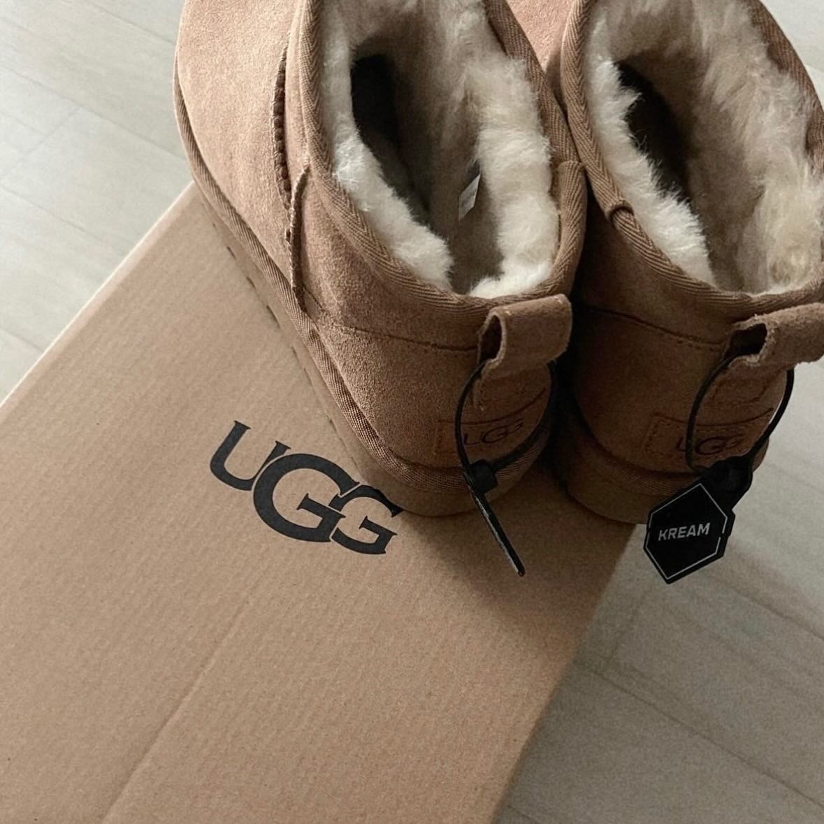 (W) UGG Classic Ultra Mini Boots Chestnut 착용 스타일