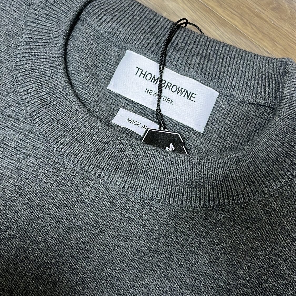 Thom Browne Milano Stitch 4-Bar Crewneck Pullover Knit Medium Grey 착용 스타일
