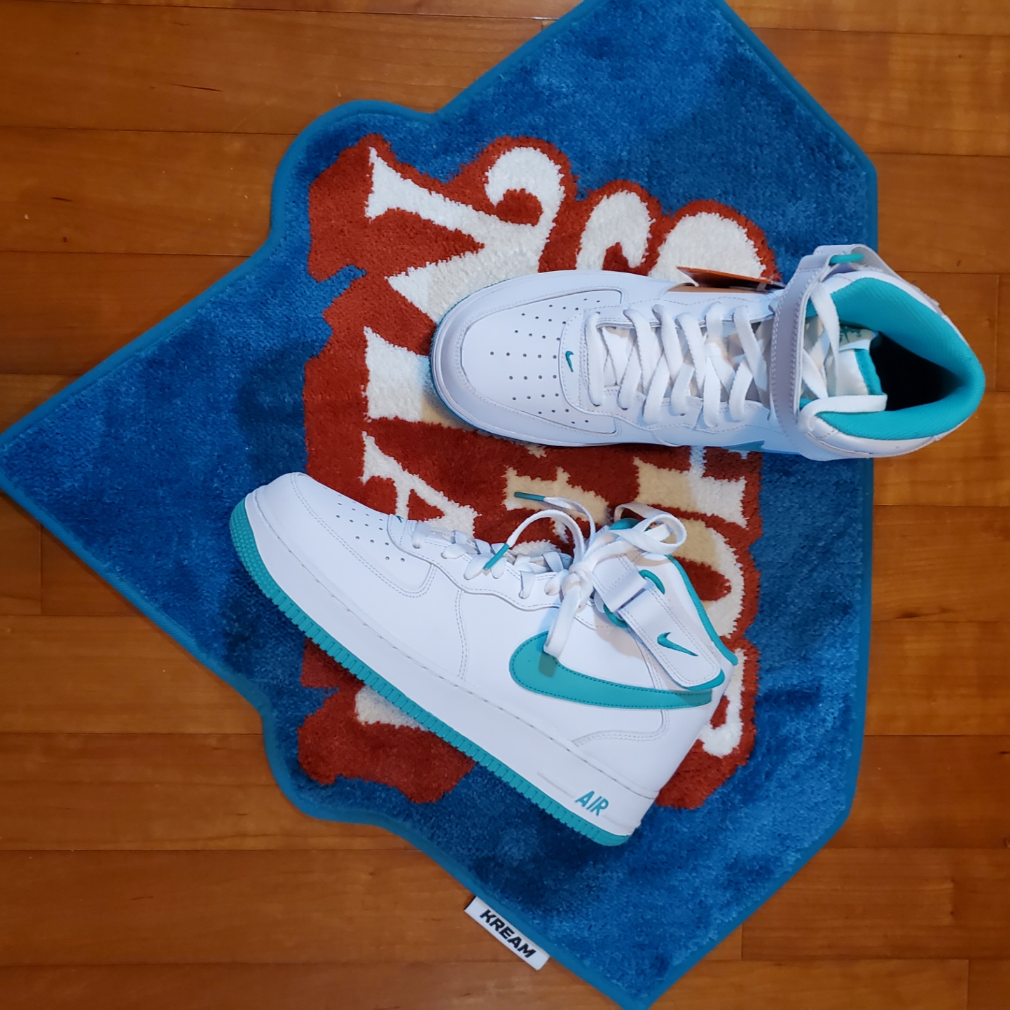 Nike Air Force 1 Mid '07 White Clear Jade 착용 스타일