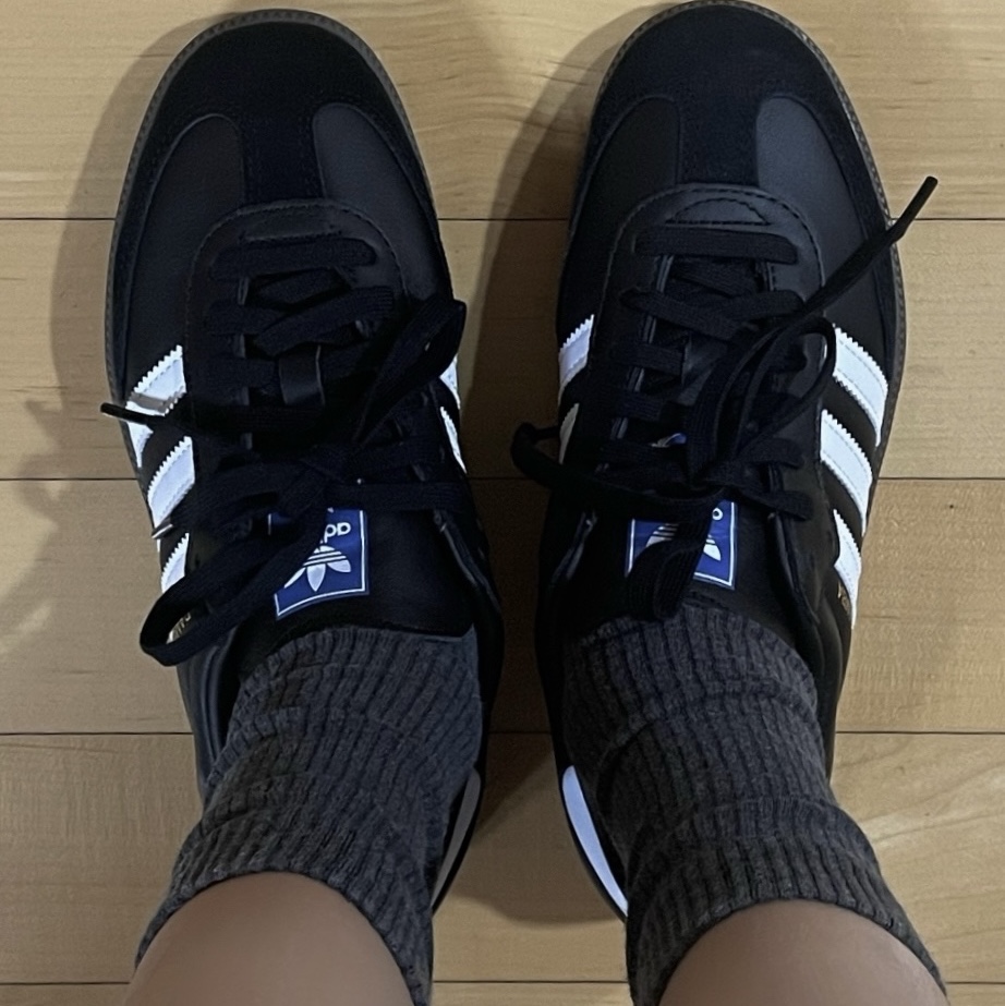 Adidas Samba OG Black White Gum 착용 스타일 - 1