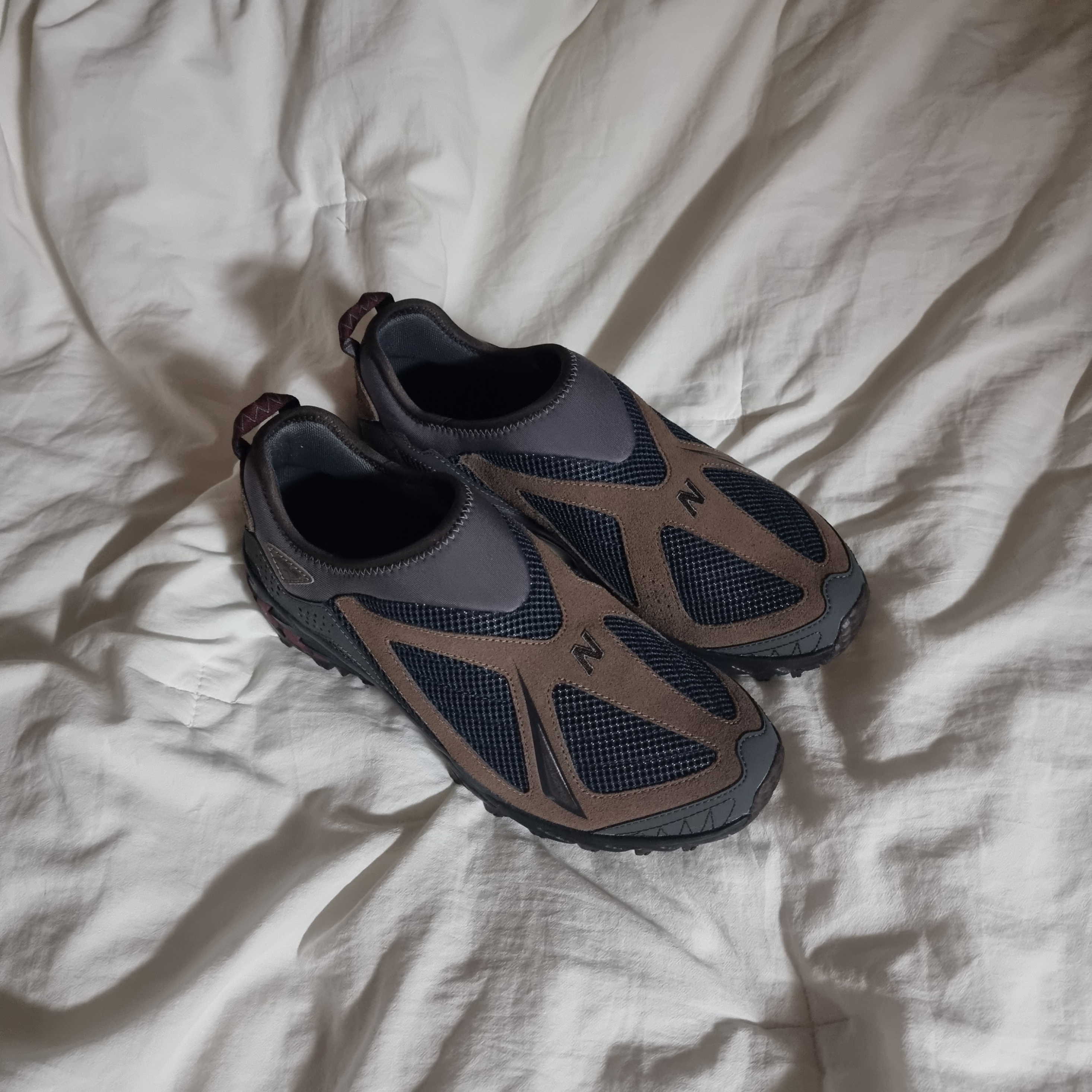 New Balance x Tokyo Design ML610S Outerspace Dark Mushroom 착용 스타일
