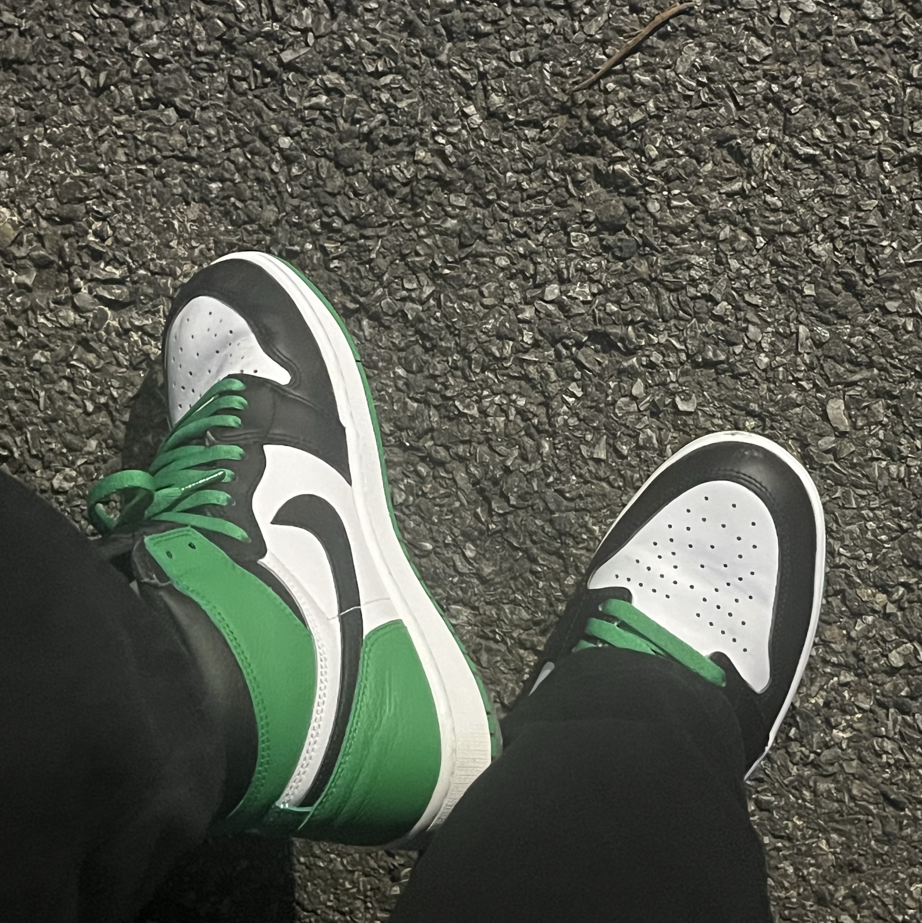 Jordan 1 Retro High OG Black and Lucky Green, Jordan 1 Retro High OG Multi Color 착용 스타일 - 1