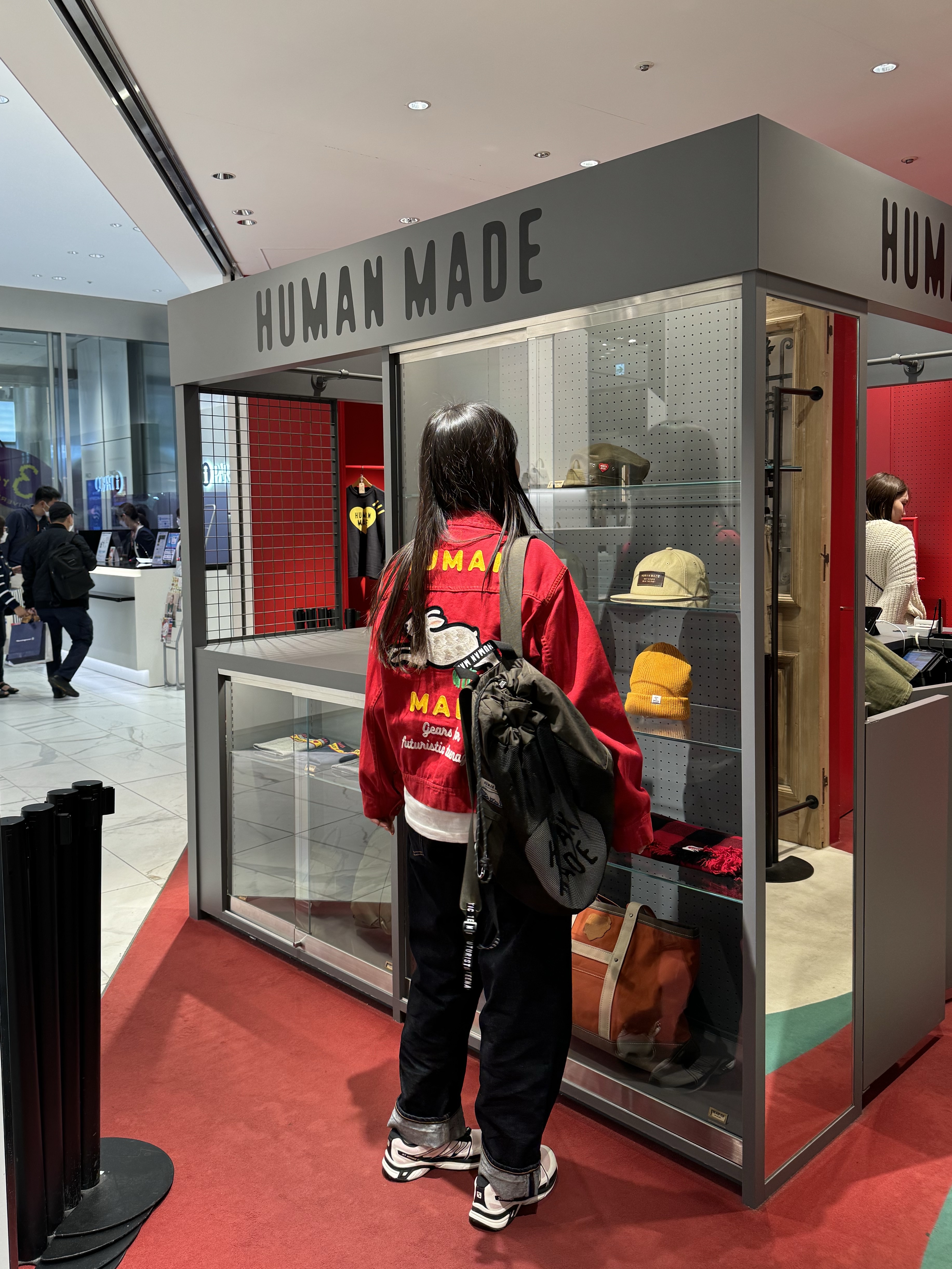 Human Made Drawstring Backpack Olive Drab, Human Made Rabbit Work Jacket Red 착용 스타일