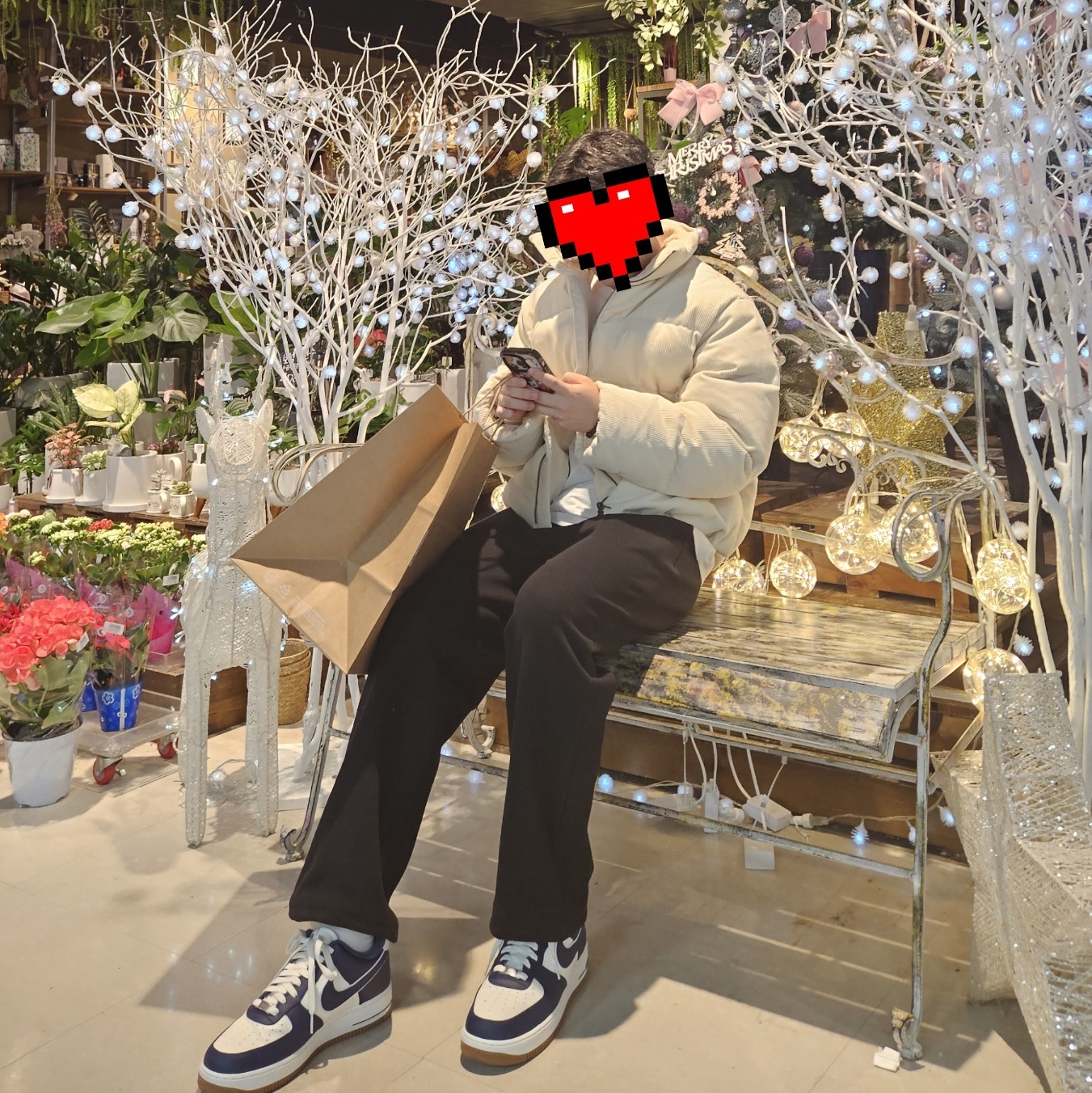 Nike Air Force 1 '07 LV8 Midnight Navy 착용 스타일 - 3