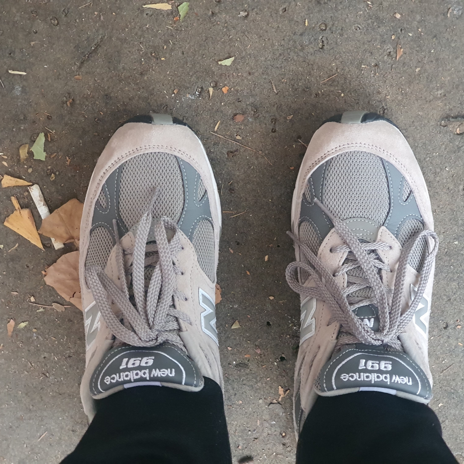 New Balance 991 Made in UK Grey 착용 스타일
