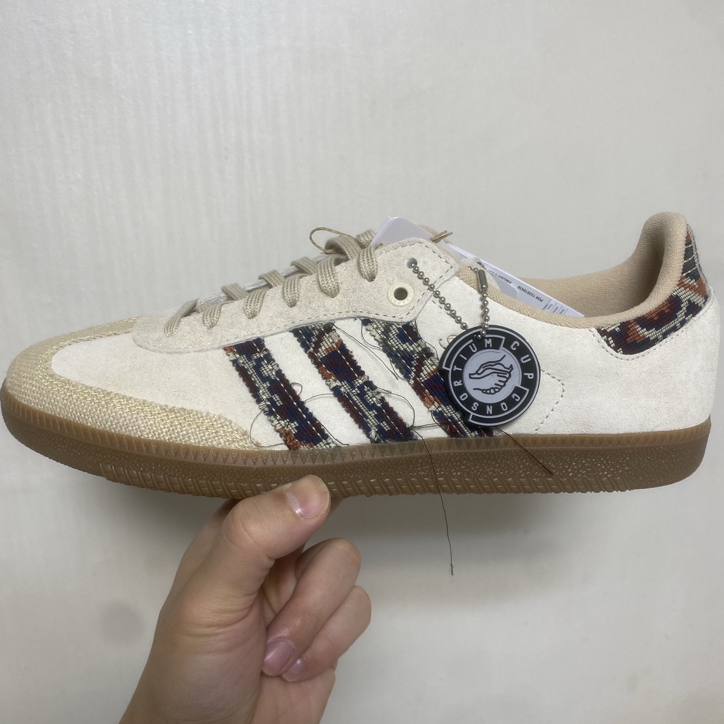 Adidas x END. Samba Consortium Cup Ecru Tint Supplier Color 착용 스타일