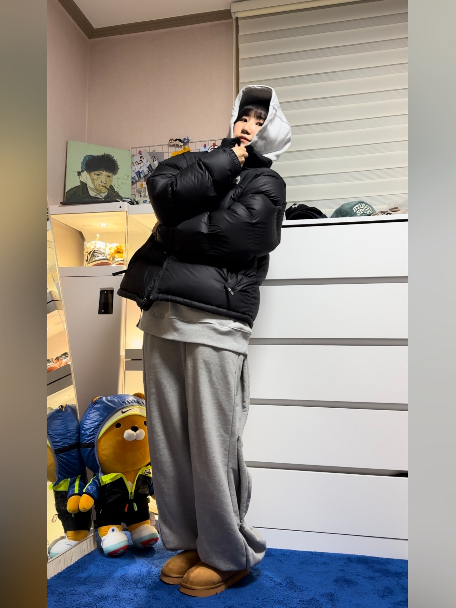 (W) The North Face 1996 Eco Nuptse Jacket, MJD Side Snap Wide C/P Sweatpants Melange Grey 착용 스타일