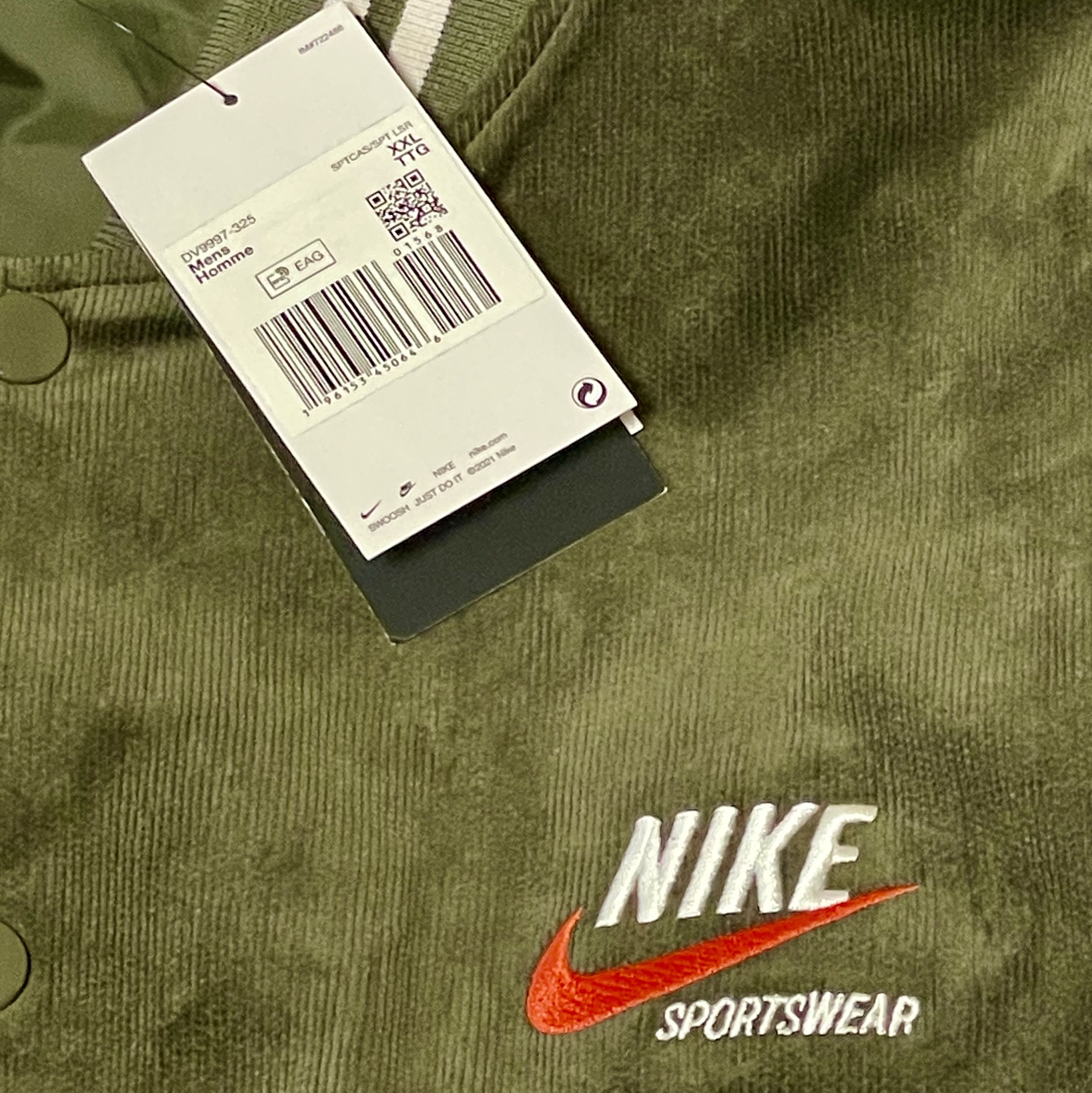 Nike NSW Trend Bomber Jacket Cargo Khaki - US/EU, Nike NSW Trend Bomber Jacket Black - US/EU 착용 스타일 - 2
