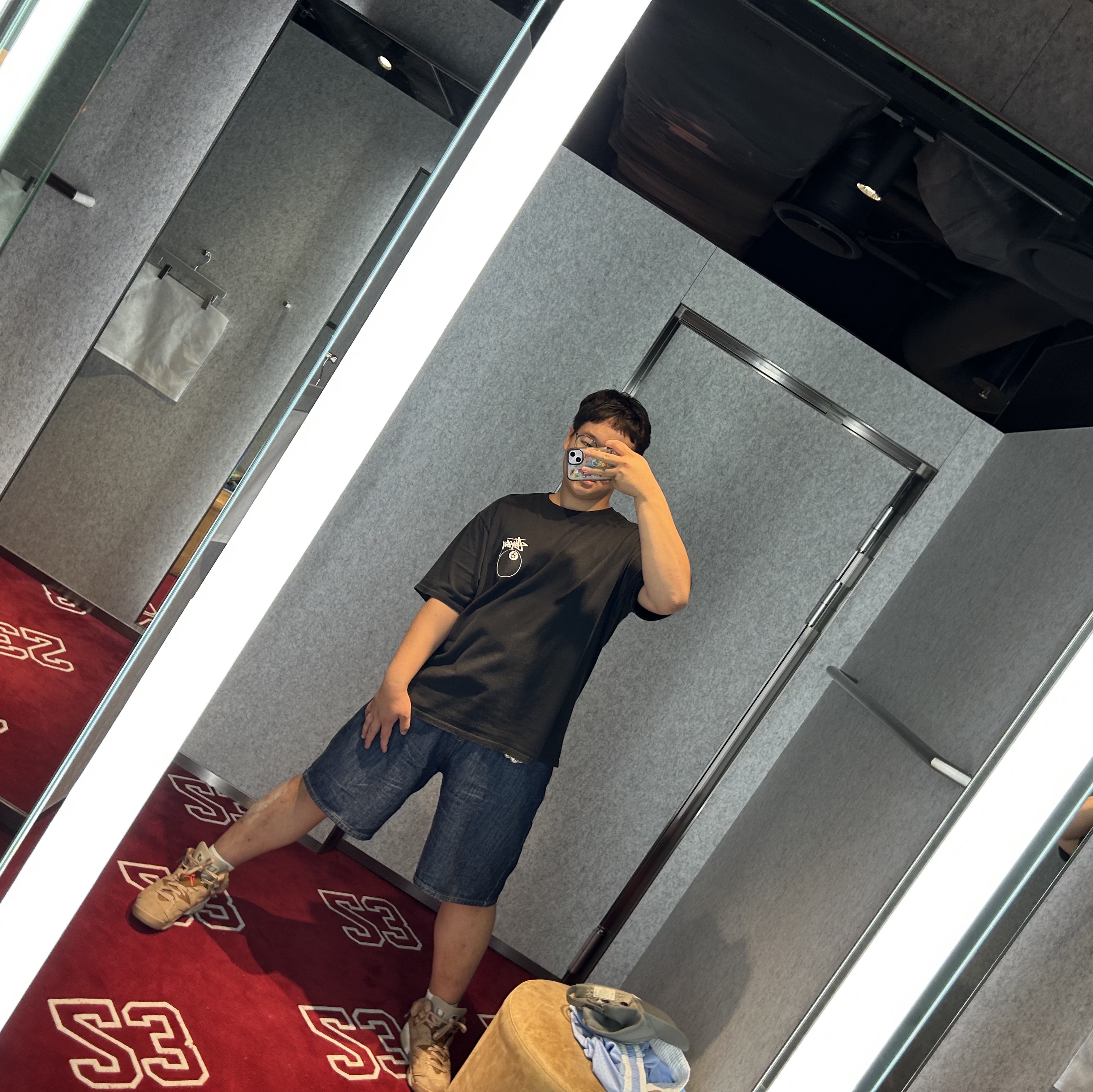 Stussy 8 Ball Pigment Dyed T-Shirt Black - 22SS, Jordan 6 x Travis Scott Retro SP British Khaki 착용 스타일