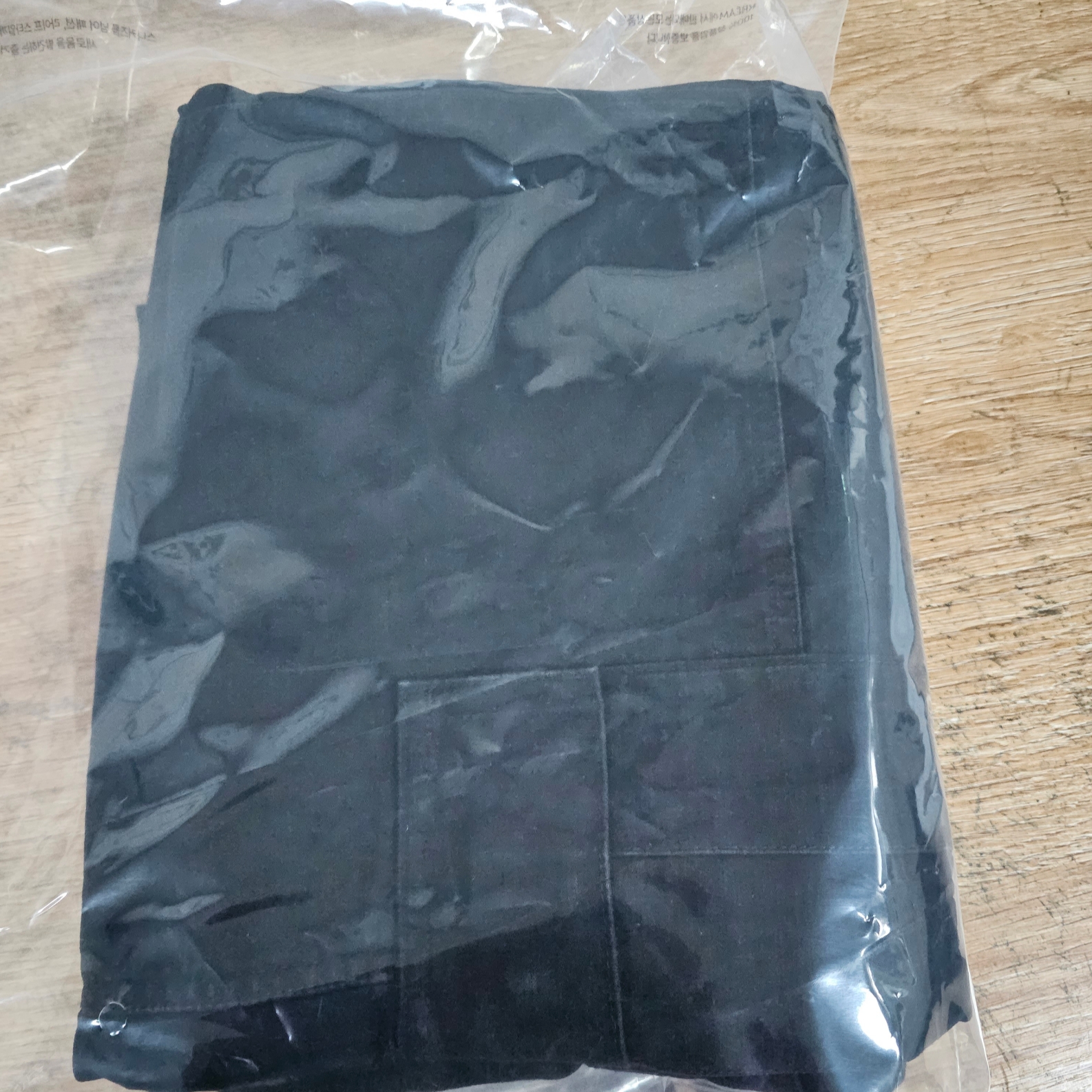 Supreme Cargo Pants Black - 23FW 착용 스타일
