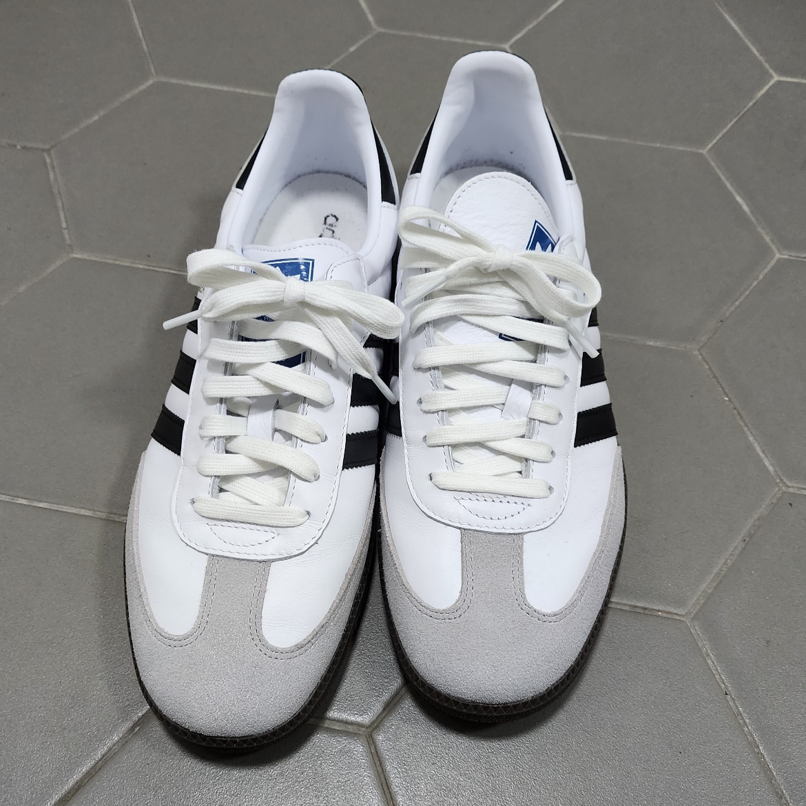 Adidas Samba OG Cloud White 착용 스타일