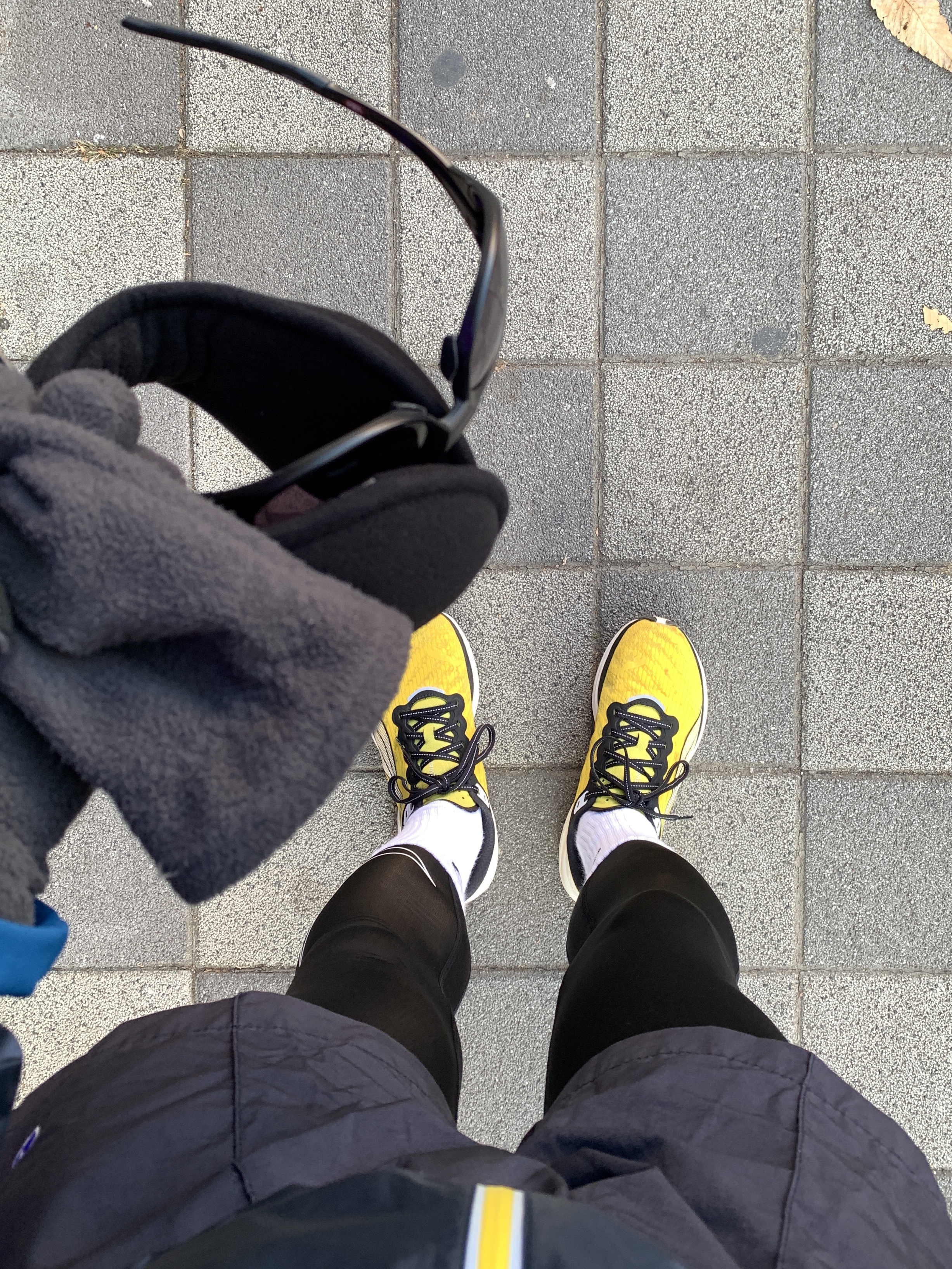 Puma x Balansa Deviate Nitro 2 Freesia Black, Oakley Eye Jacket Redux Matte Black Frame Prizm Grey Lenses High Bridge Fit 착용 스타일