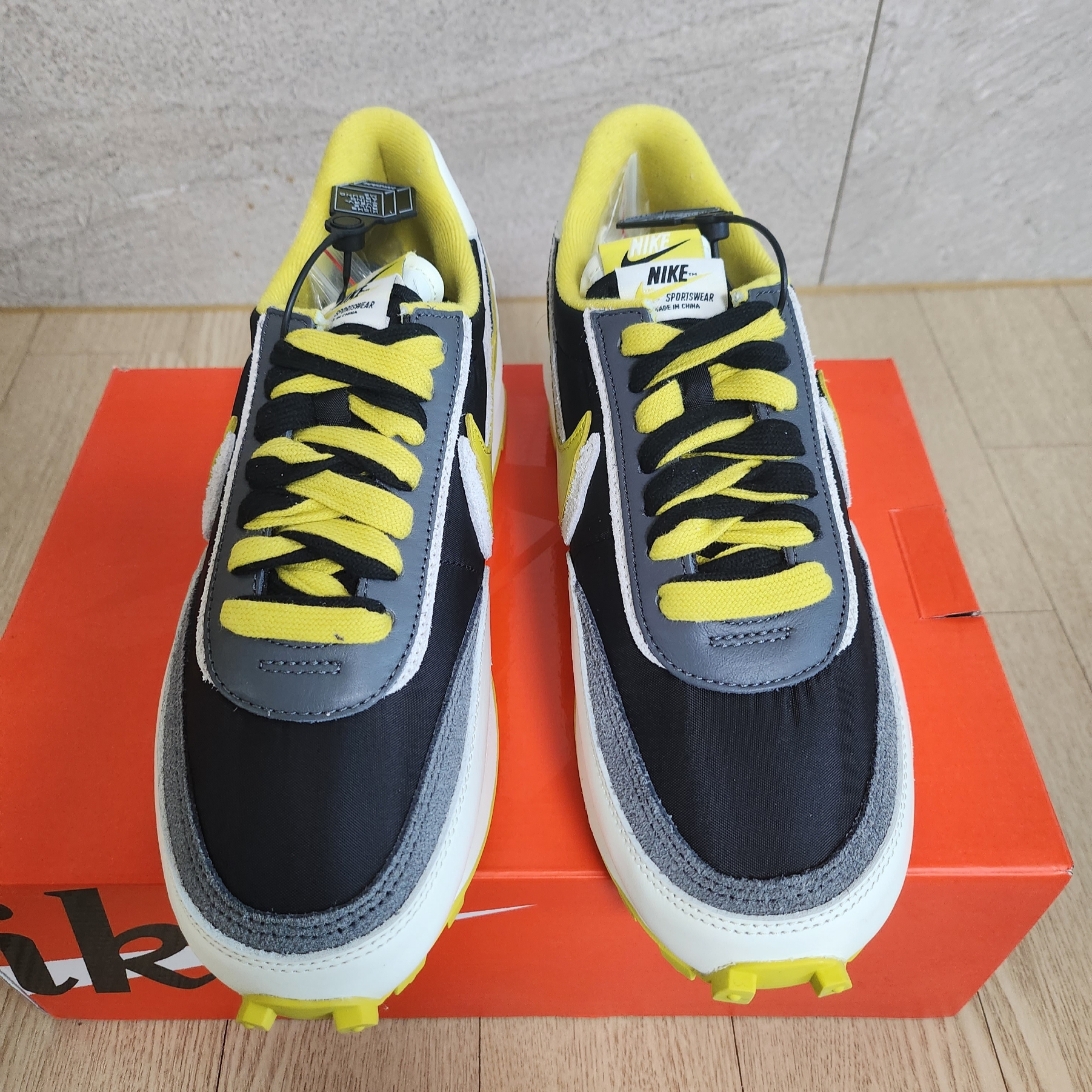 Nike x Sacai x Undercover LDWaffle Black Bright Citron 착용 스타일 - 2