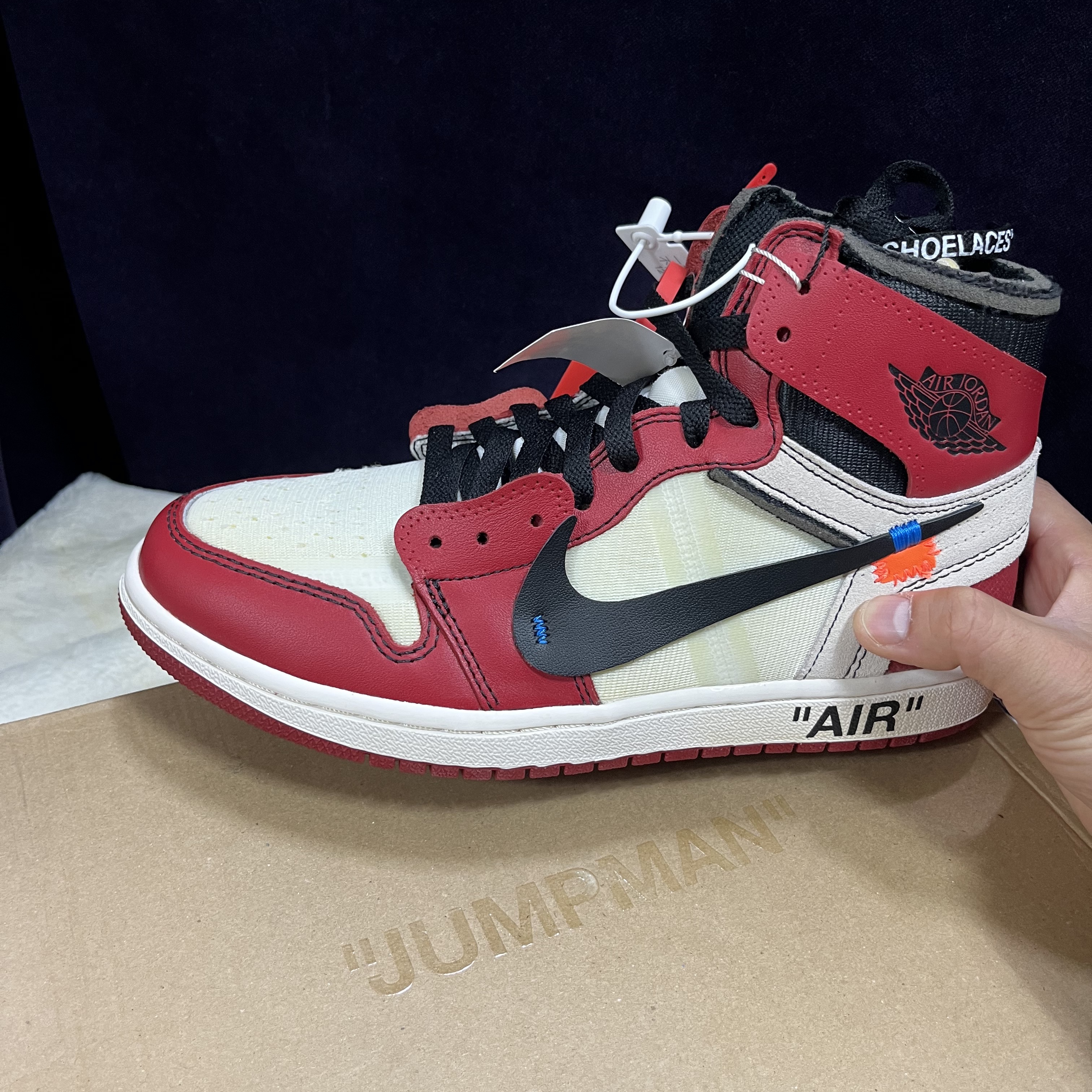 Jordan 1 x Off-White Retro High Chicago The Ten 착용 스타일