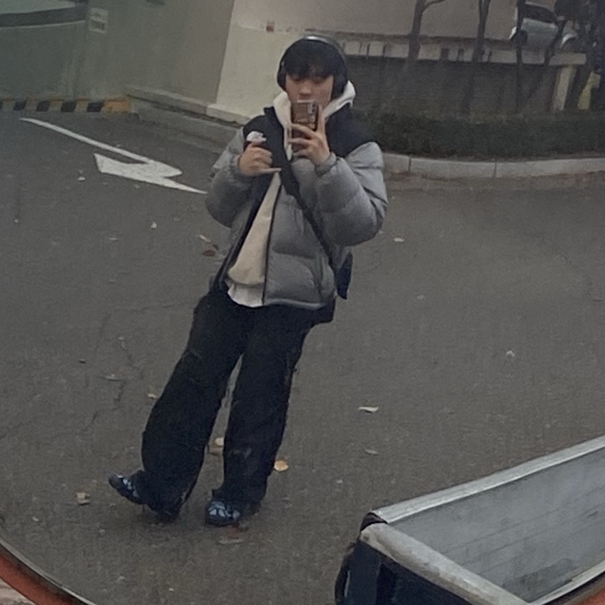 Nike Air Kukini Worn Blue Obsidian, The North Face White Label Novelty Nuptse Down Jacket Heather Gray 착용 스타일 - 1