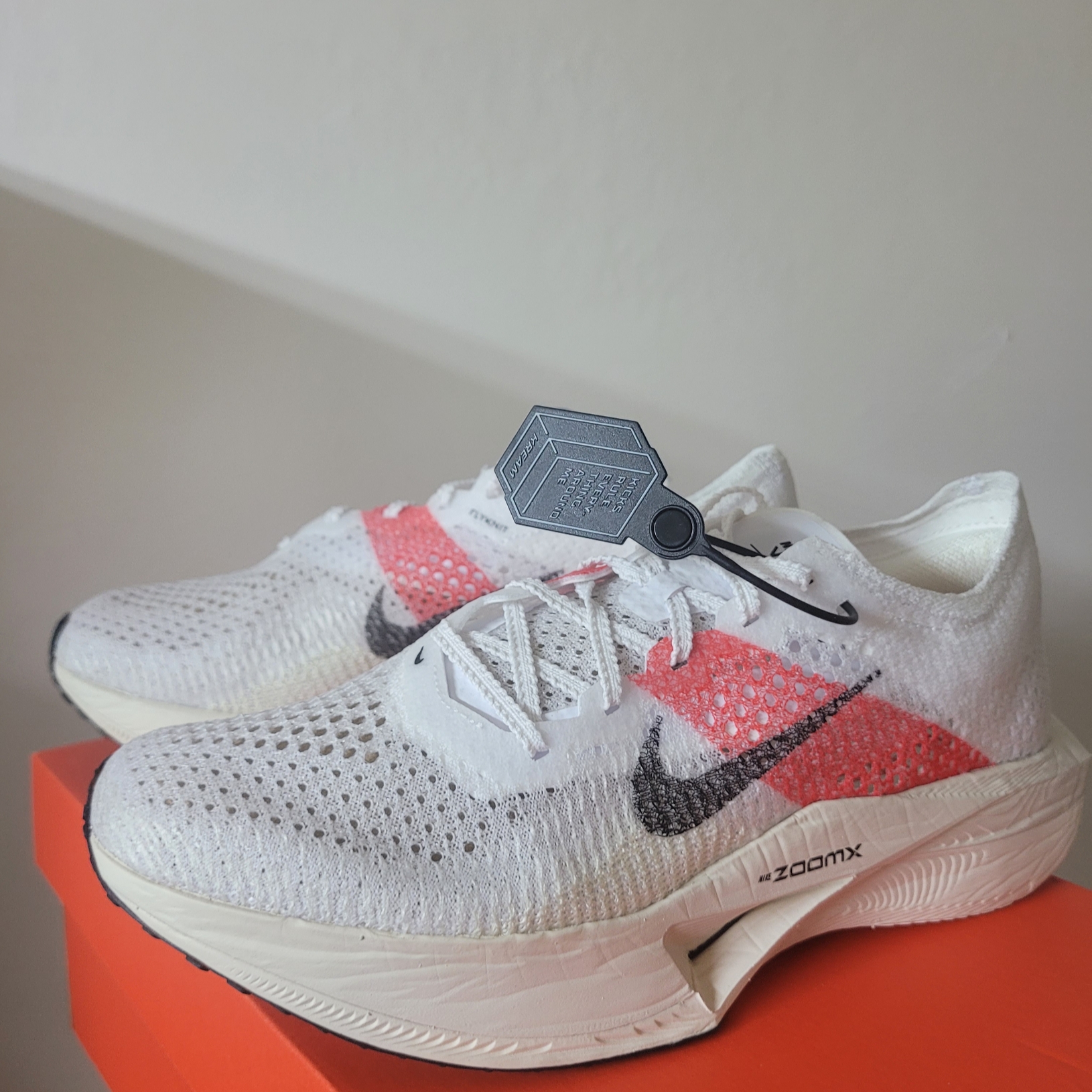 Nike ZoomX Vaporfly Next% 3 Eliud Kipchoge 착용 스타일