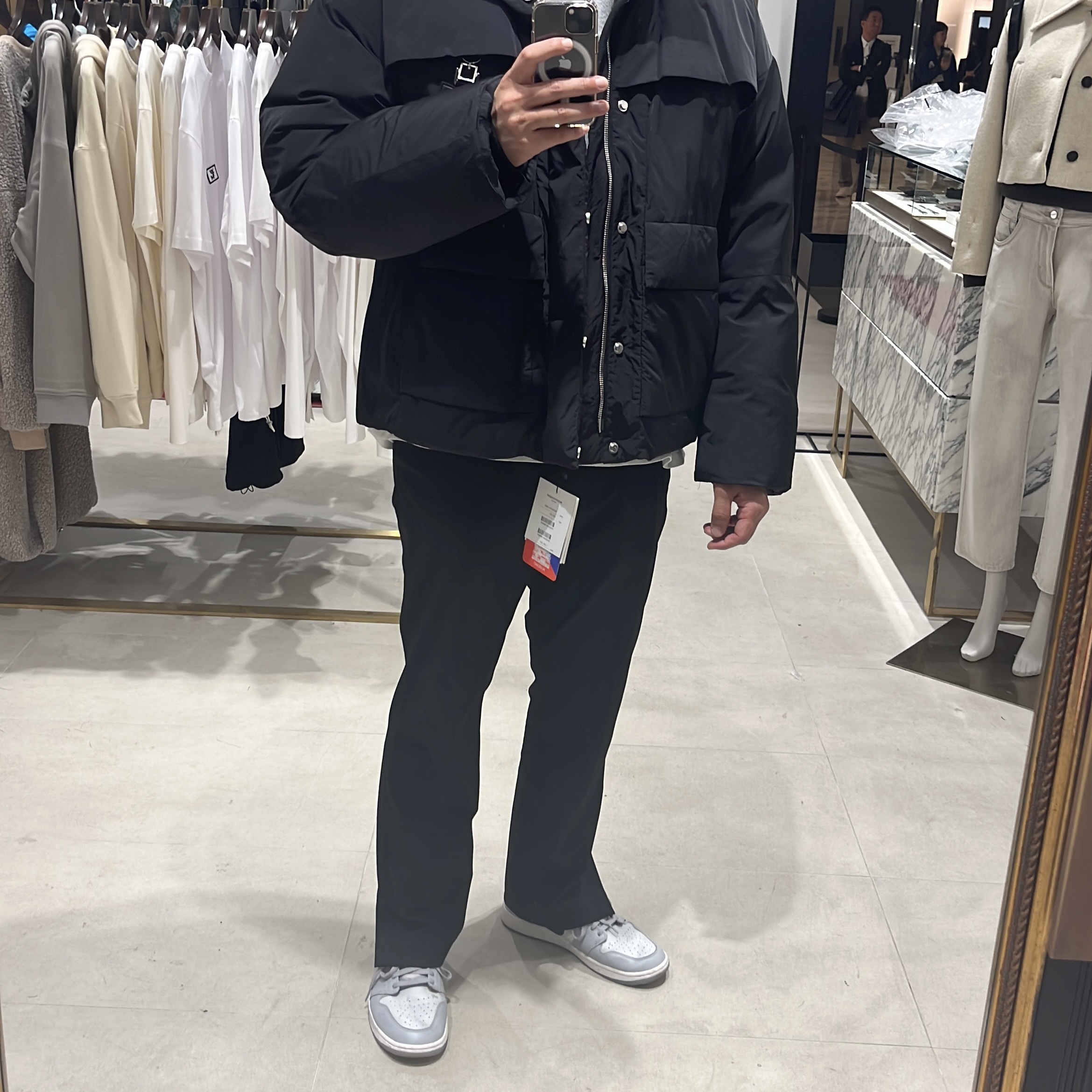 Wooyoungmi Goose Down Jumper Black, Jordan 1 Low Golf Wolf Grey 착용 스타일