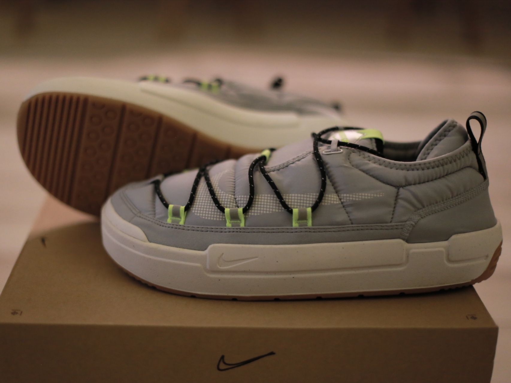 Nike Offline Pack Wolf Grey Summit White 착용 스타일 - 4