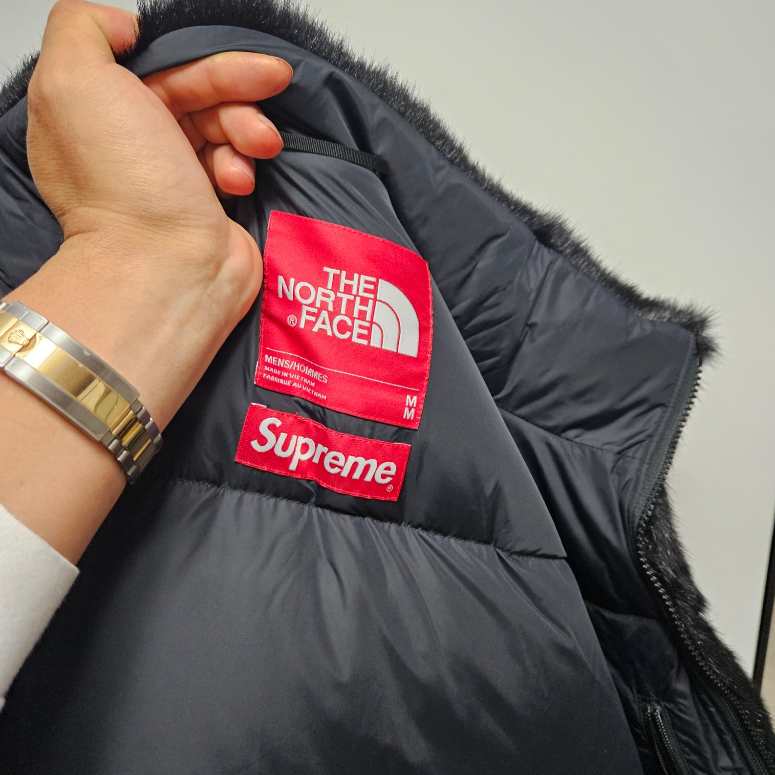 Supreme x The North Face Faux Fur Nuptse Jacket Black - 20FW, Nike H86 Kyrie Friends Cap Black 착용 스타일 - 3