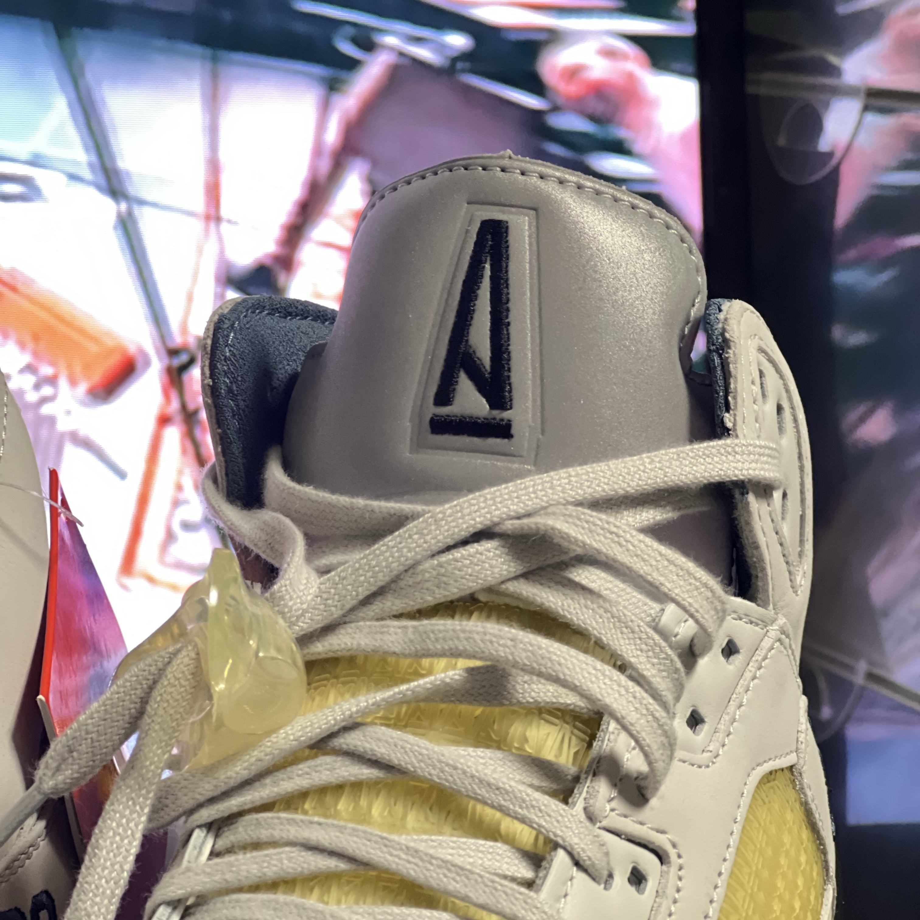 (W) Jordan 5 x A Ma Maniere Retro Dawn 착용 스타일 - 3