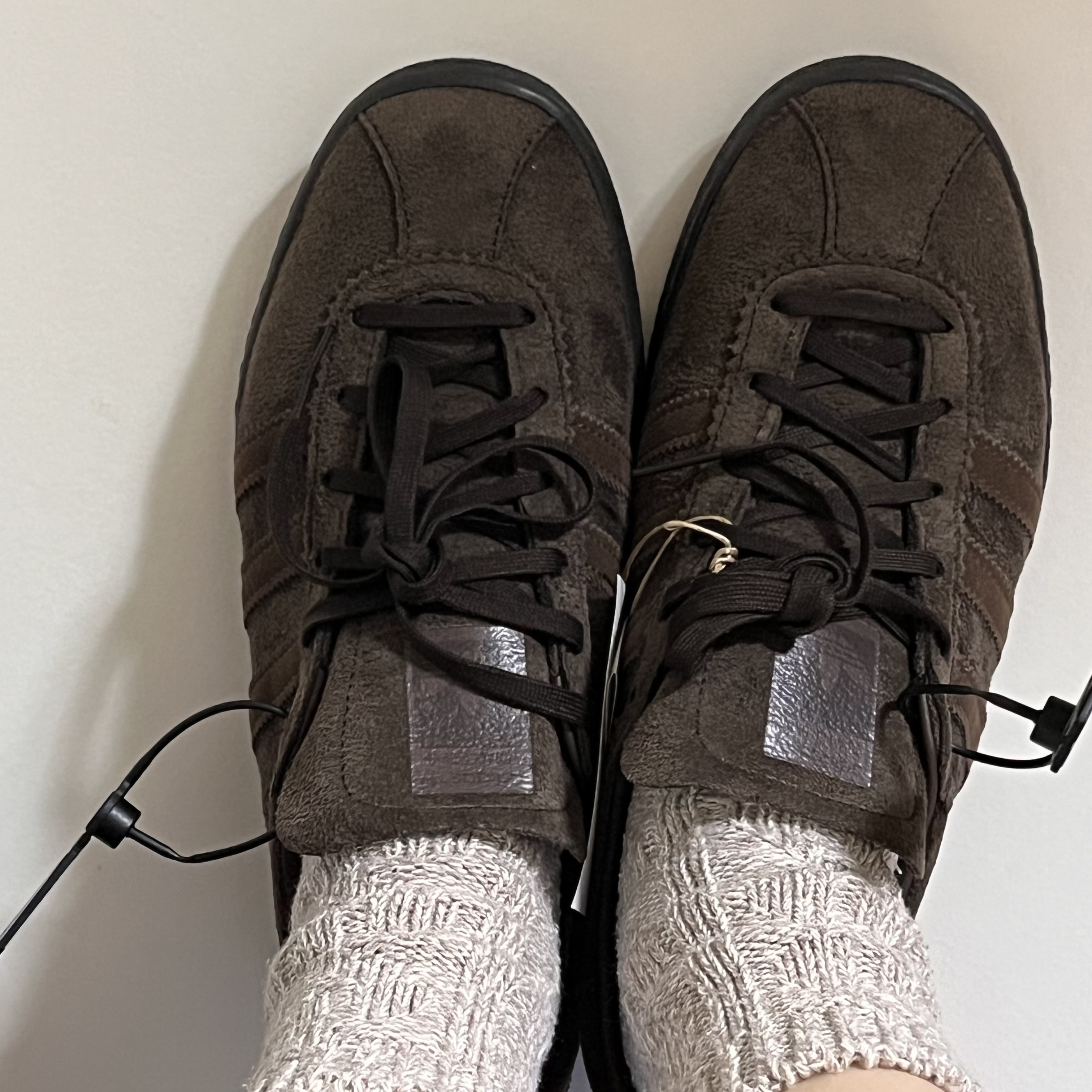 Adidas Tobacco Gruen Dark Brown 착용 스타일 - 4