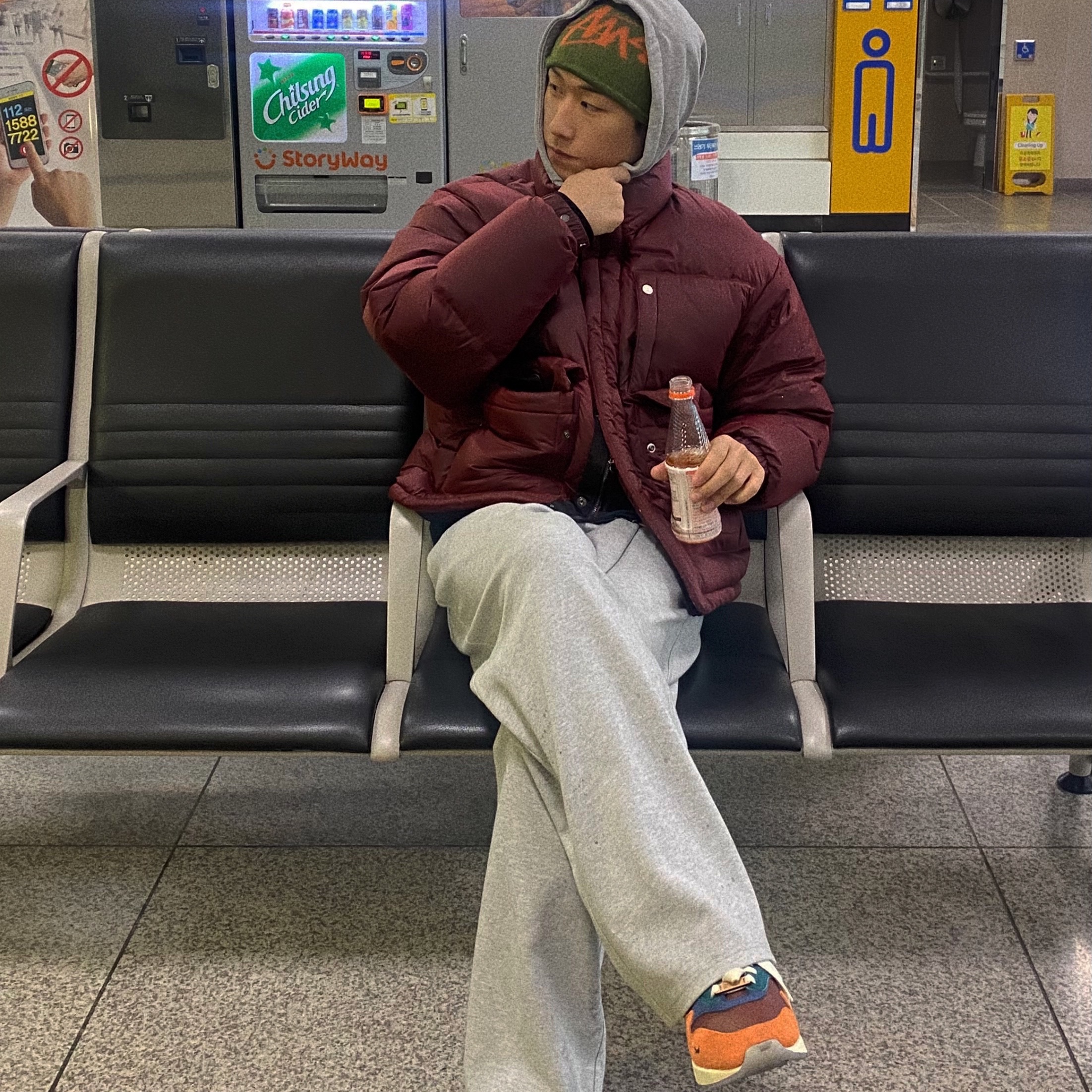 Stussy Brushed Out Stock Skullcap Beanie Olive, Nike x Kasina Air Max 1 SP Won-Ang Orange 착용 스타일 - 2