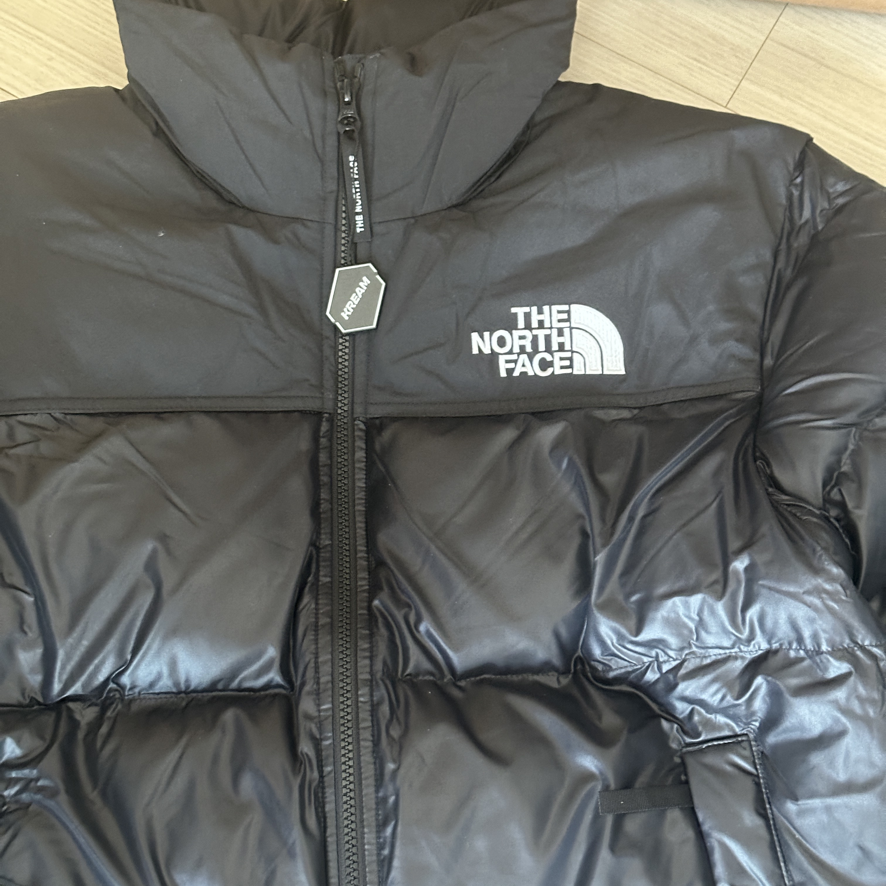The North Face On Ball Jacket Real Black 착용 스타일