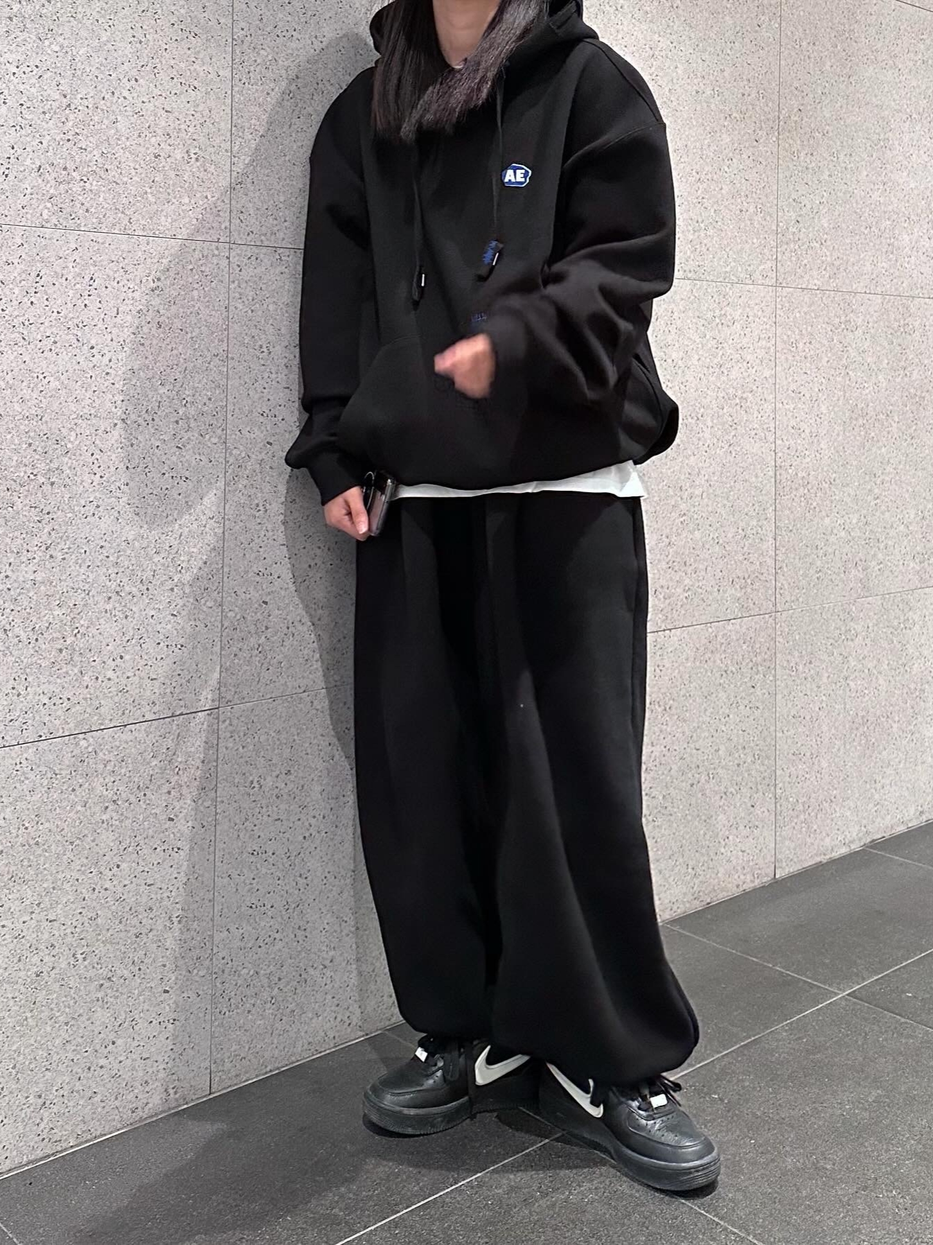 Nike x Ambush Air Force 1 Low SP Black 착용 스타일 - 2
