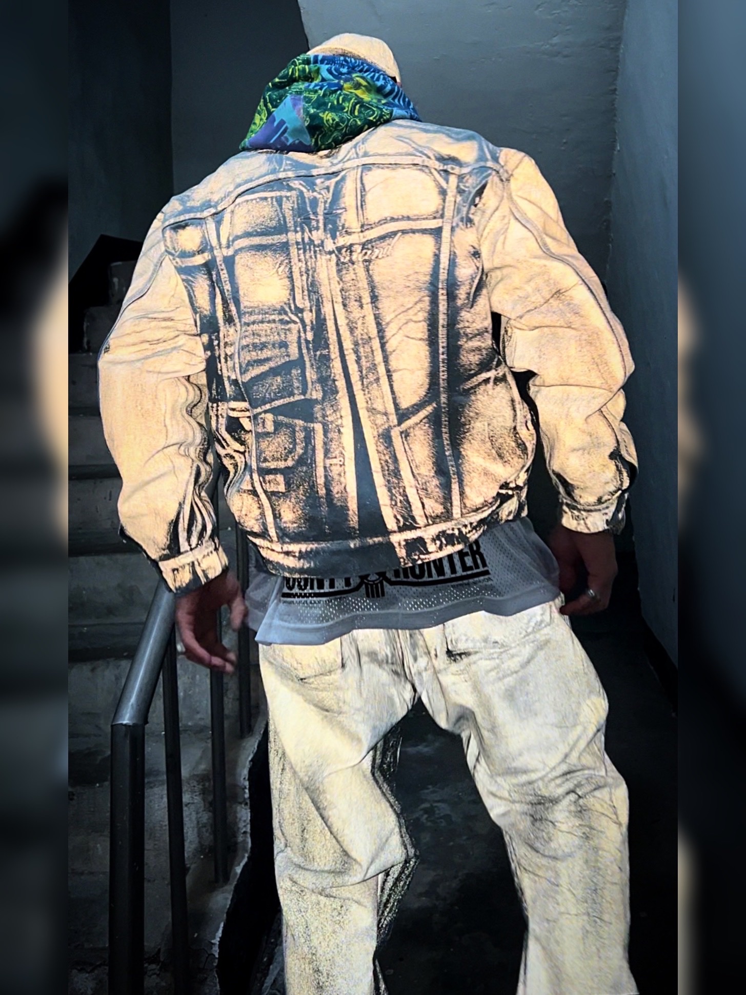 Supreme x Stone Island Denim 6-Panel Reflective - 23FW, Supreme x Stone Island Denim Trucker Jacket Reflective - 23FW 착용 스타일 - 3