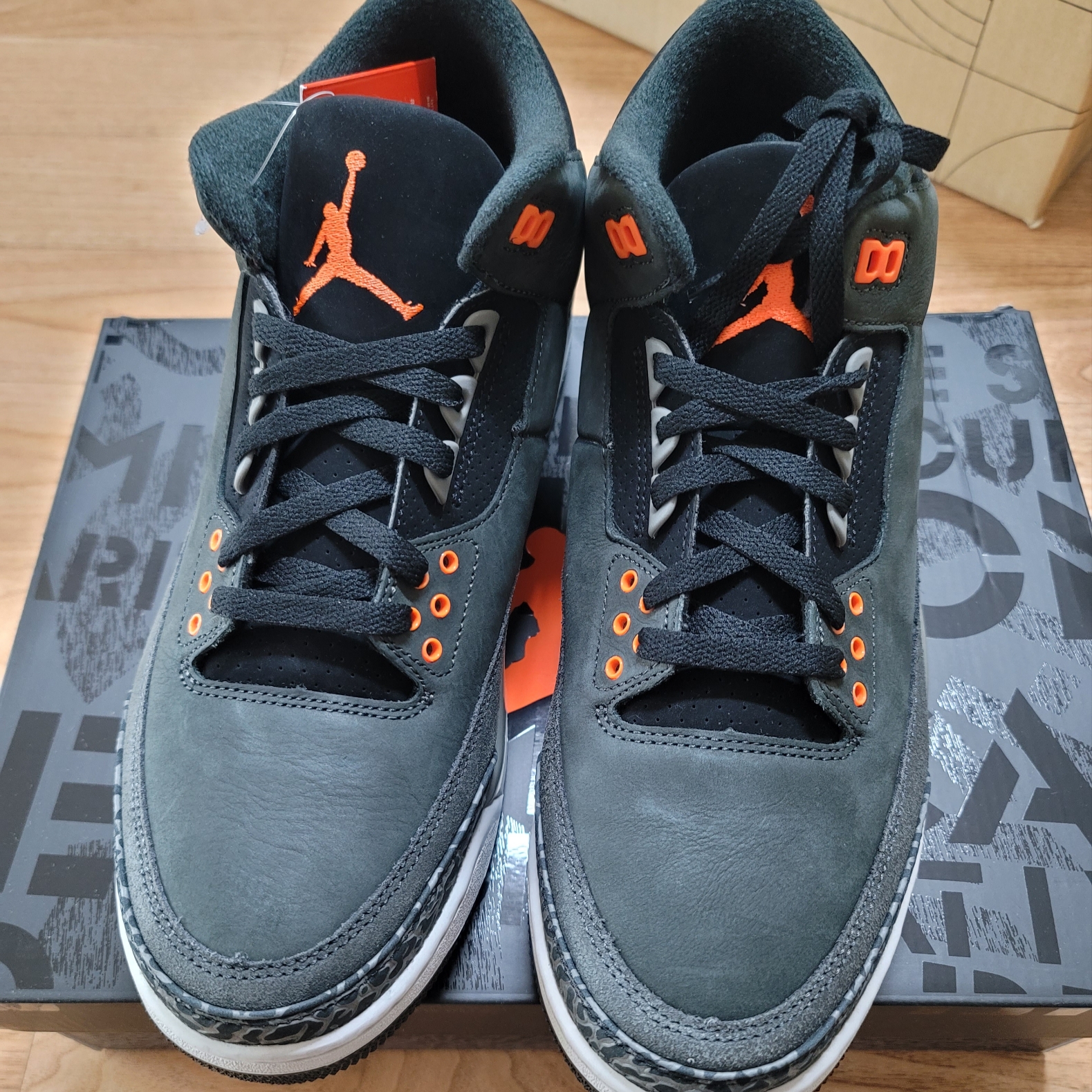 Jordan 3 Retro Fear 착용 스타일 - 1