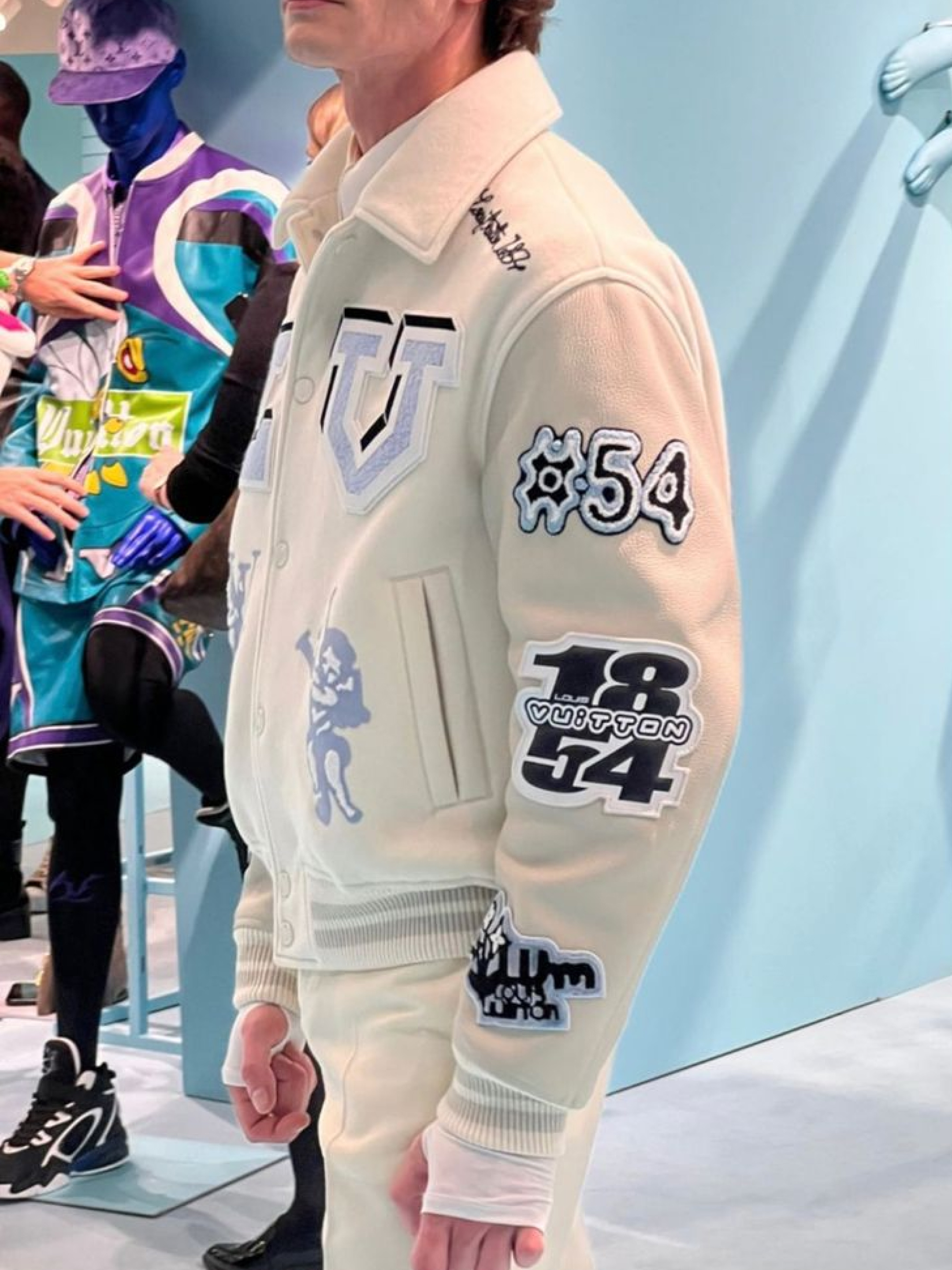 Louis Vuitton Multi Patch Mixed Leather Varsity Blouson Milky White 착용 스타일 - 4