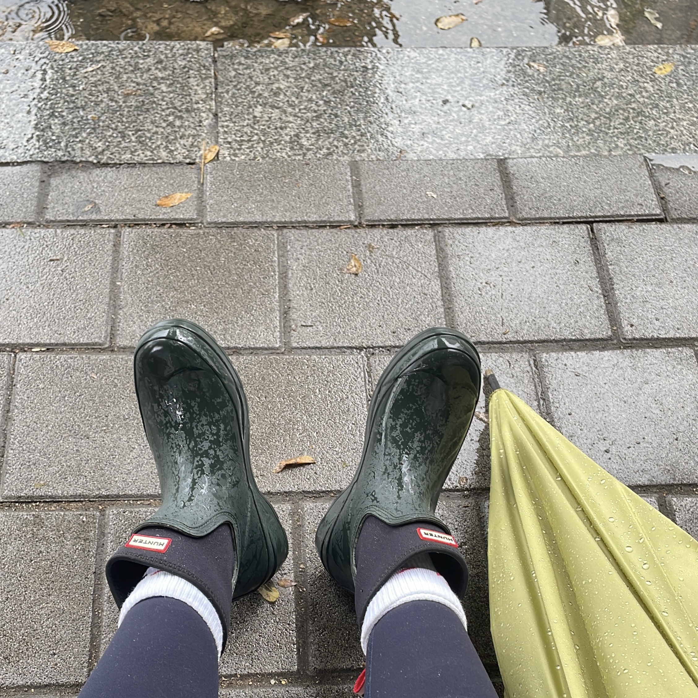 (W) Hunter Play Short Wellington Boots Arctic Moss 착용 스타일