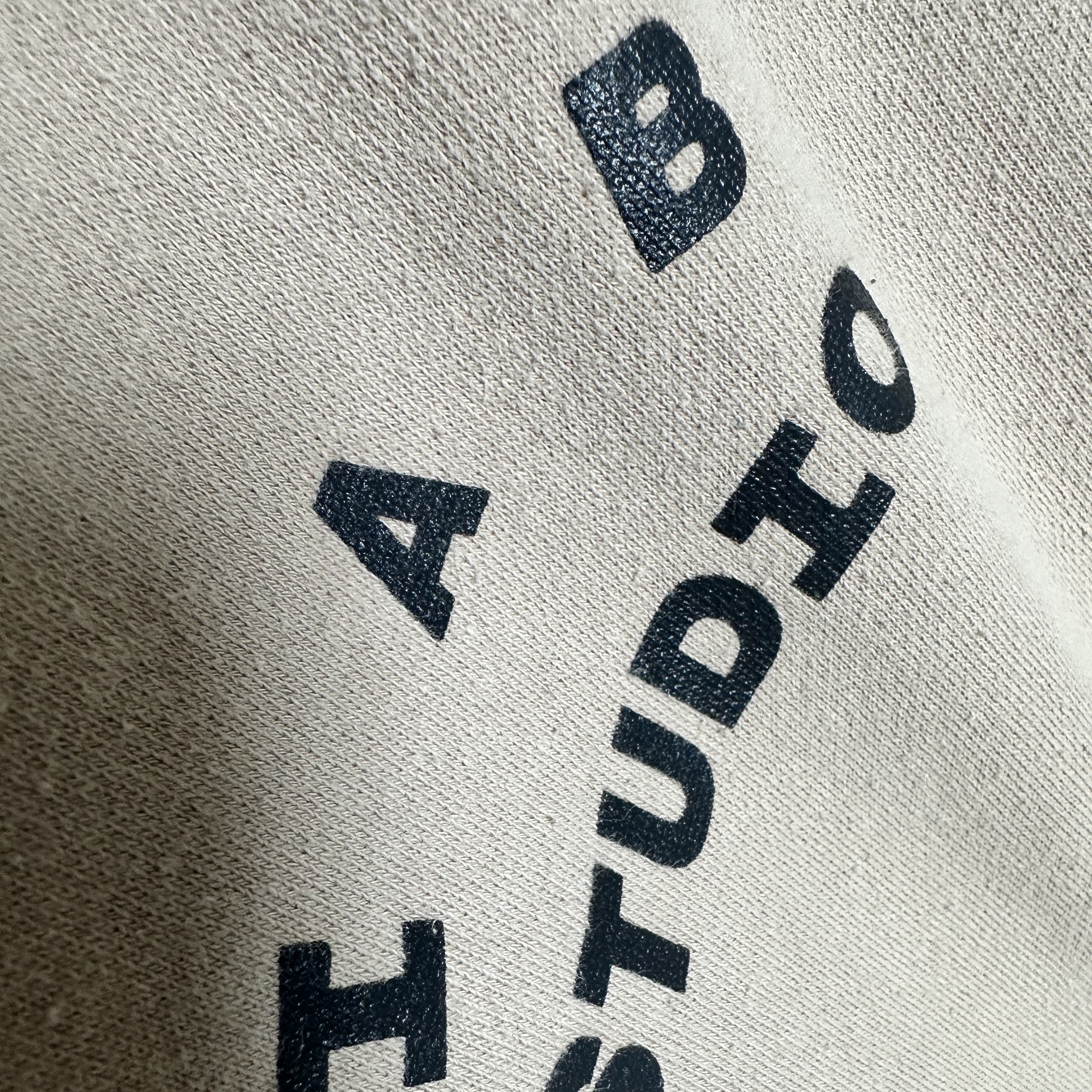 IAB Studio Hoodie Sand - 19FW 착용 스타일