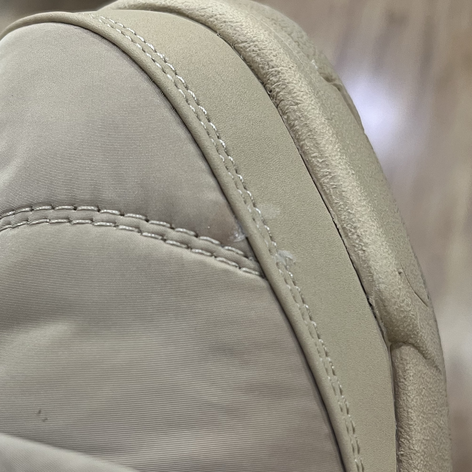 New Balance Puflee v2 Beige 착용 스타일 - 1
