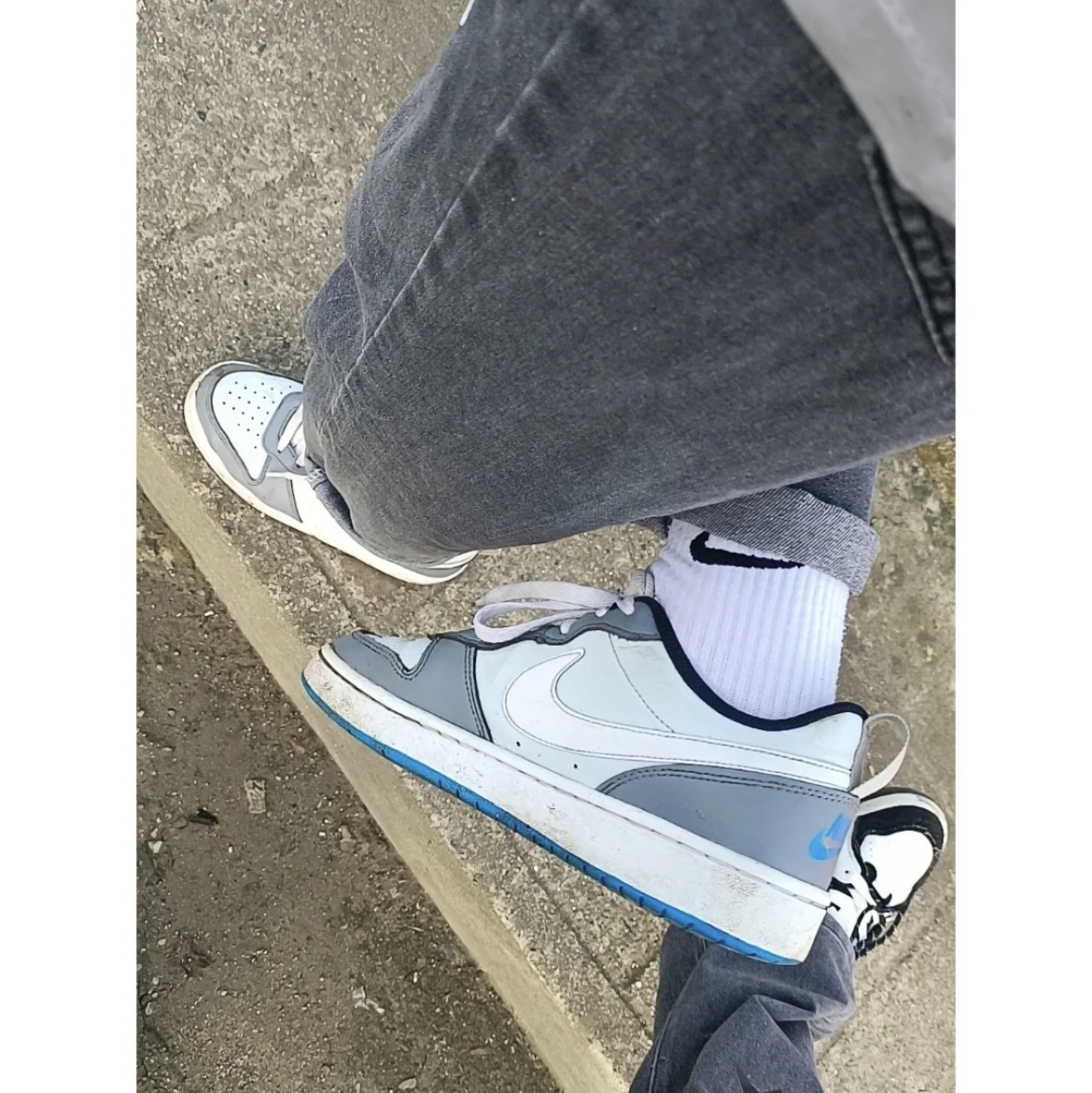 (GS) Nike Court Borough Low 2 SE Pure Platinum Cool Grey 착용 스타일